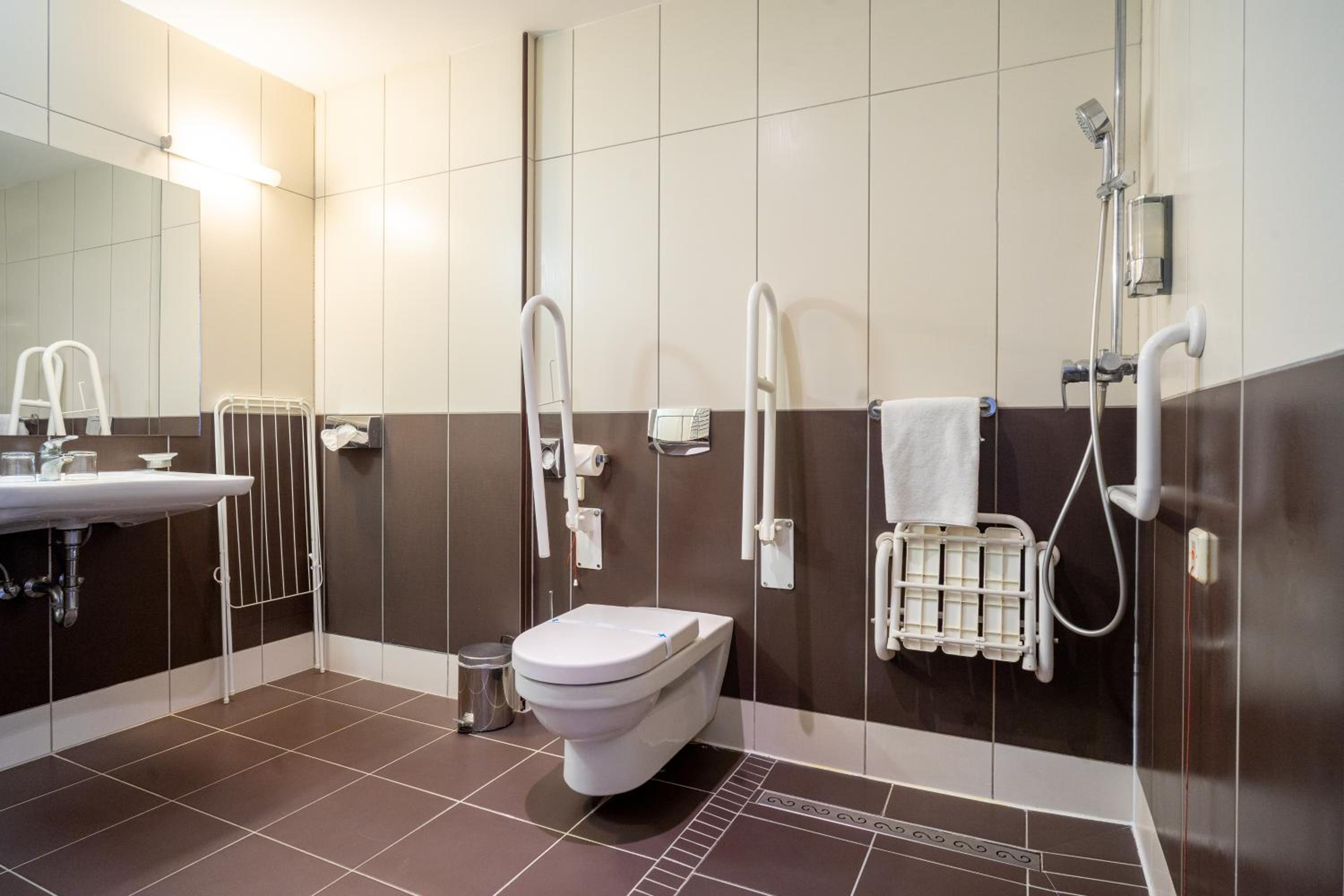 King Room - Disability Access