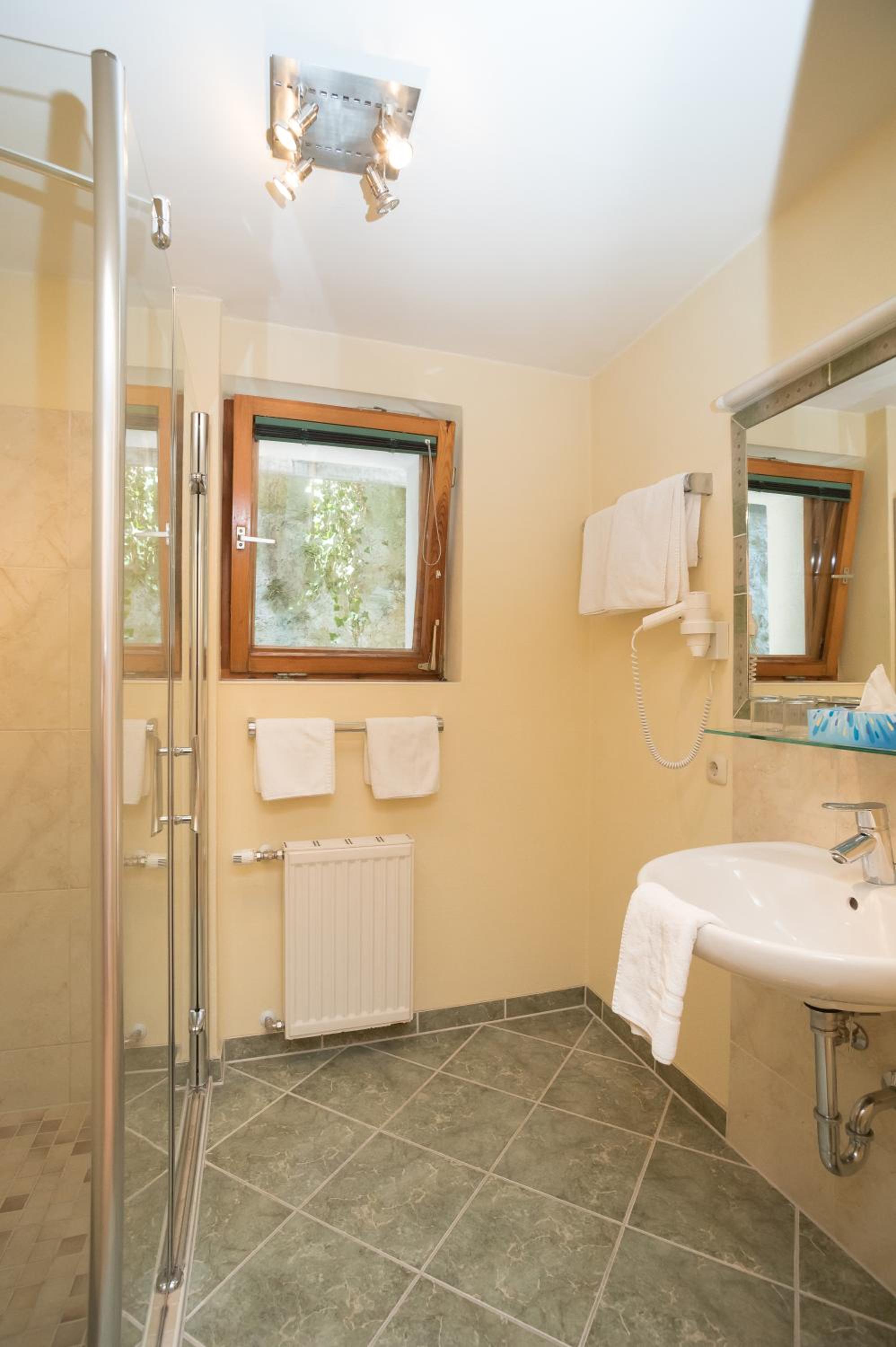Double Room with Balcony photo 3