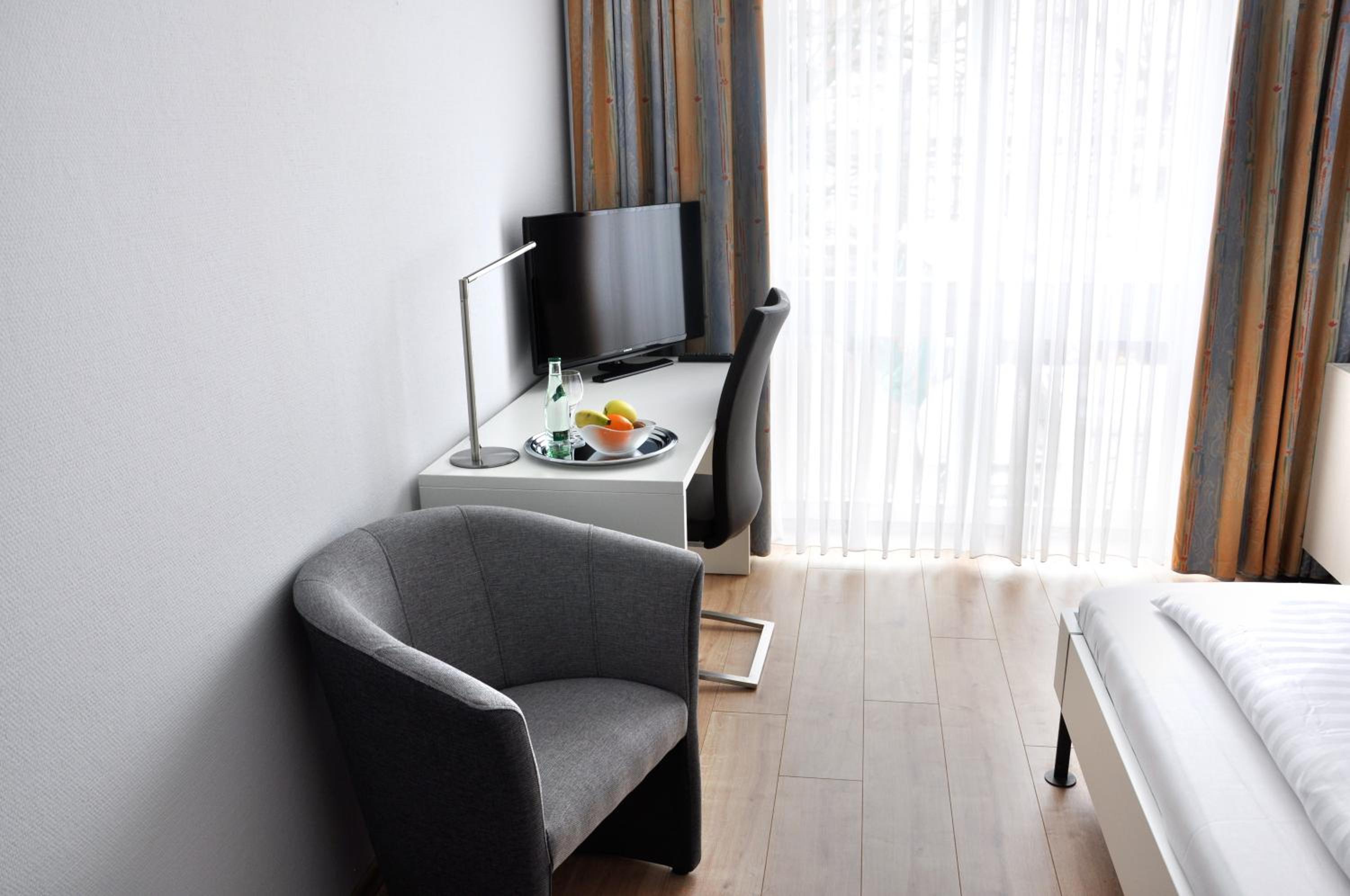 Single Room photo 2
