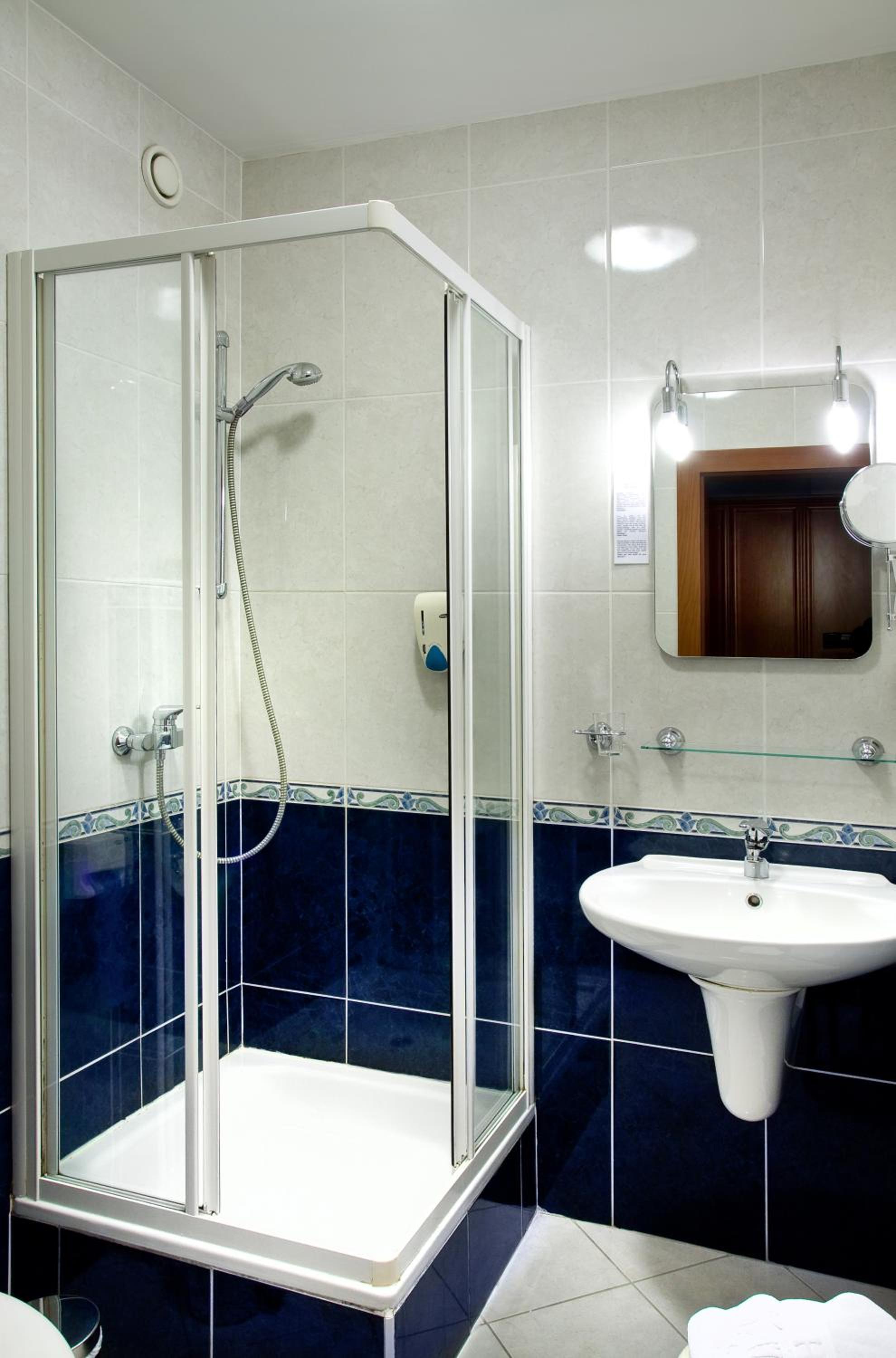 Superior Double Room with Extra Bed