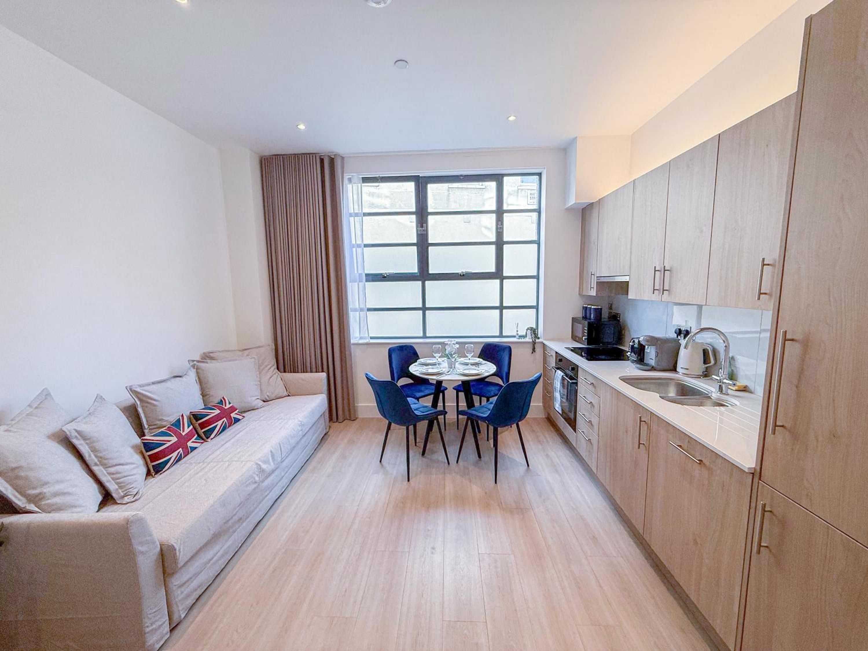 Studio Apartment photo 3