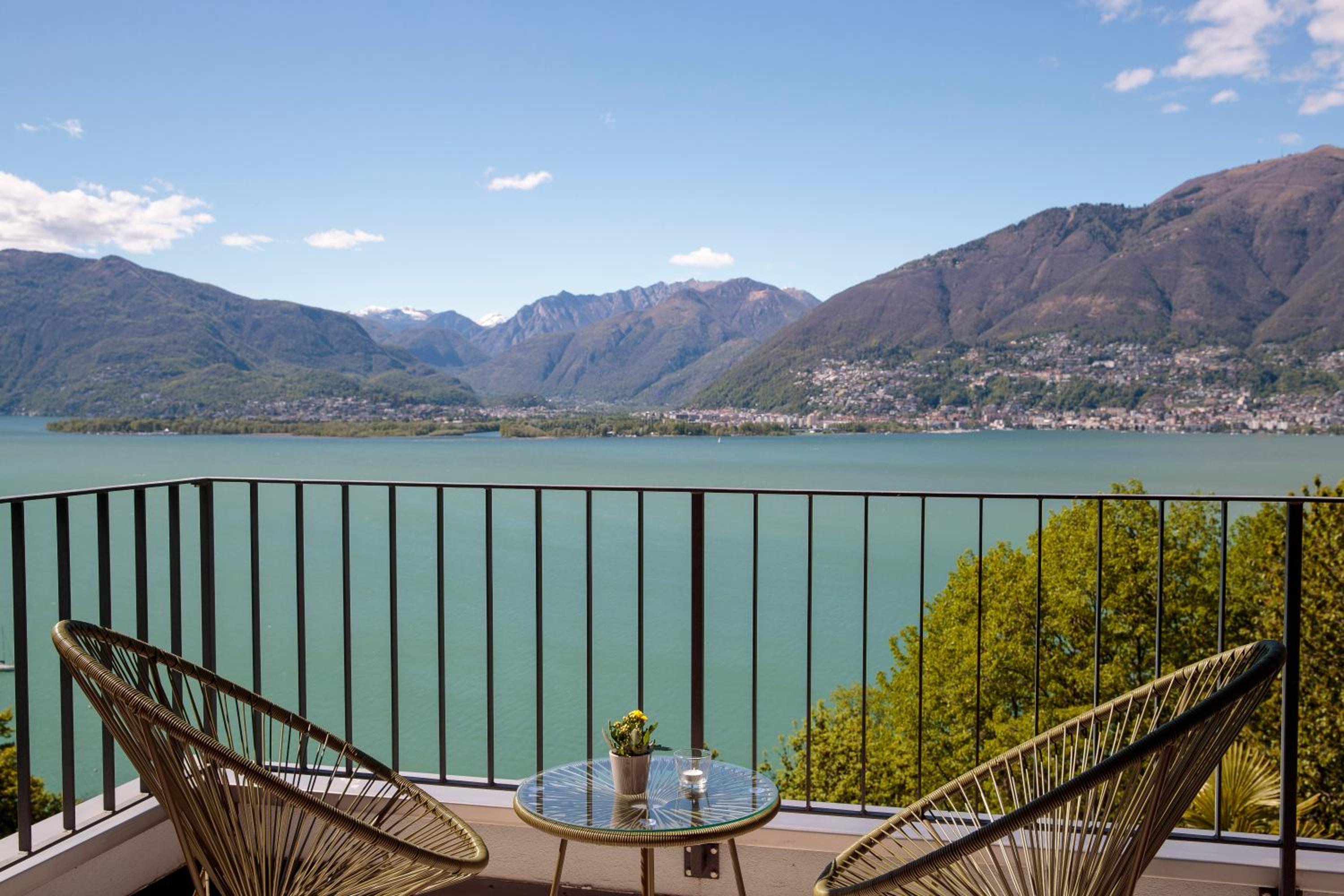 Bellavista Deluxe Double Room with Balcony - Photo 3