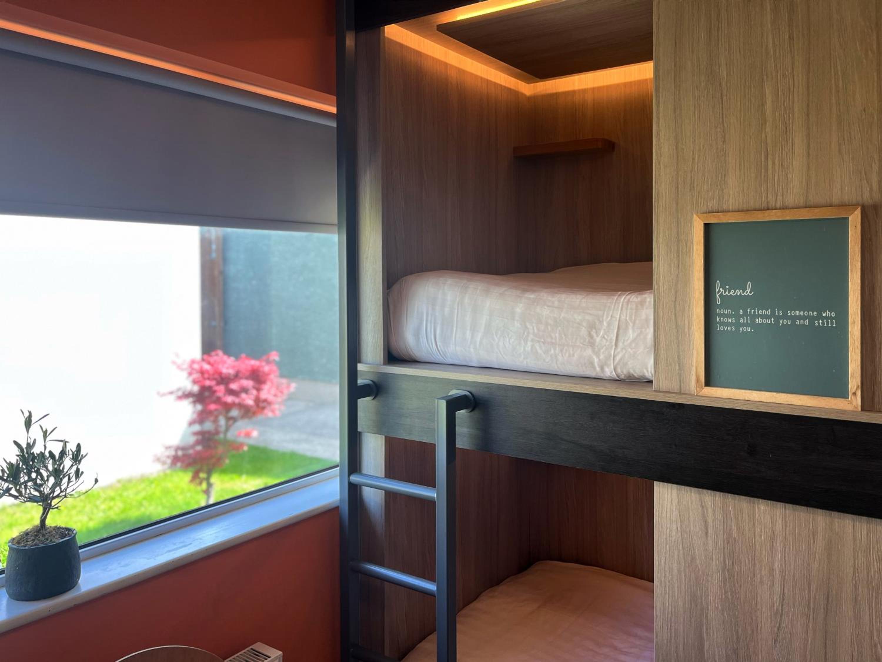 Quadruple Room - Photo 5