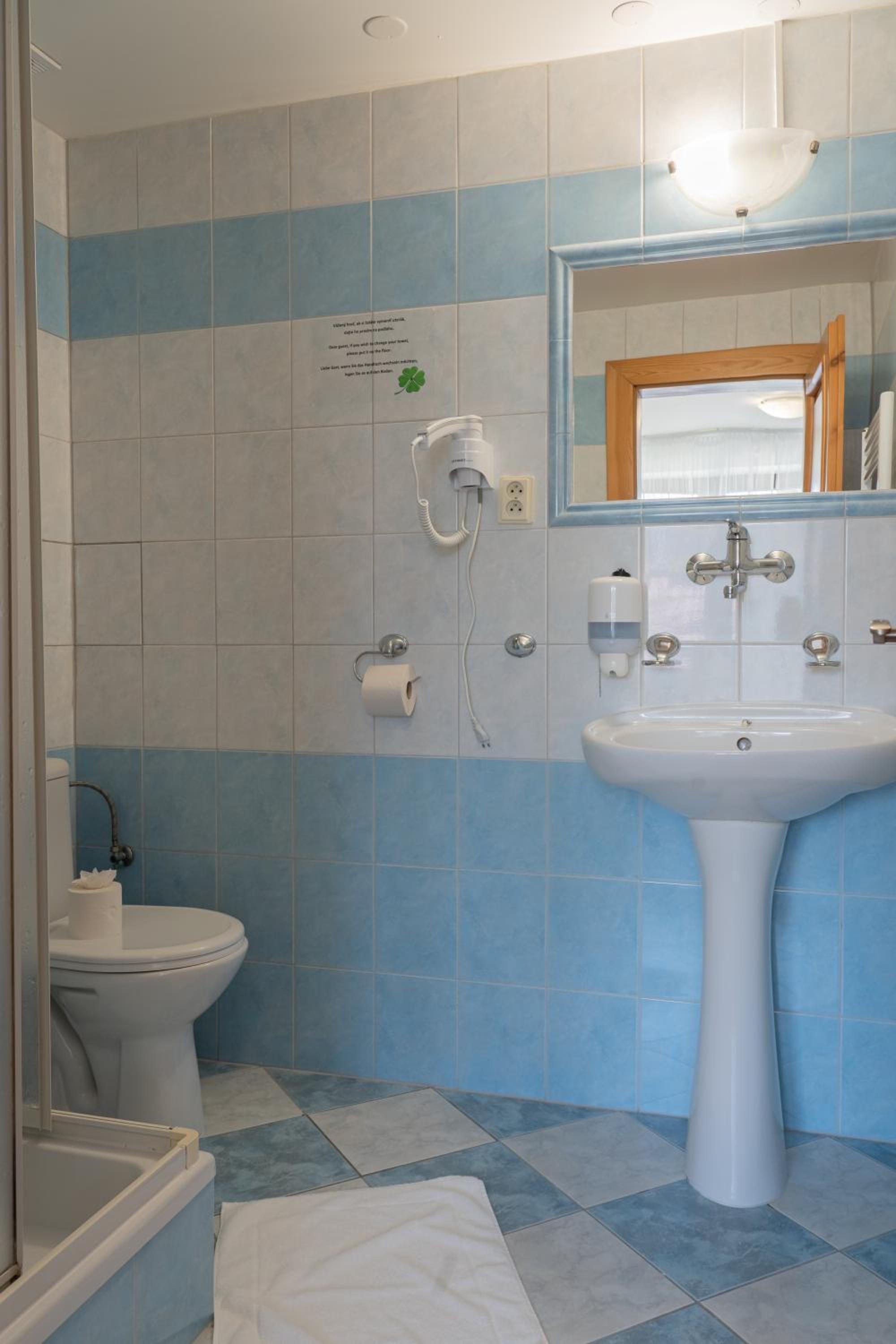 Economy Double Room