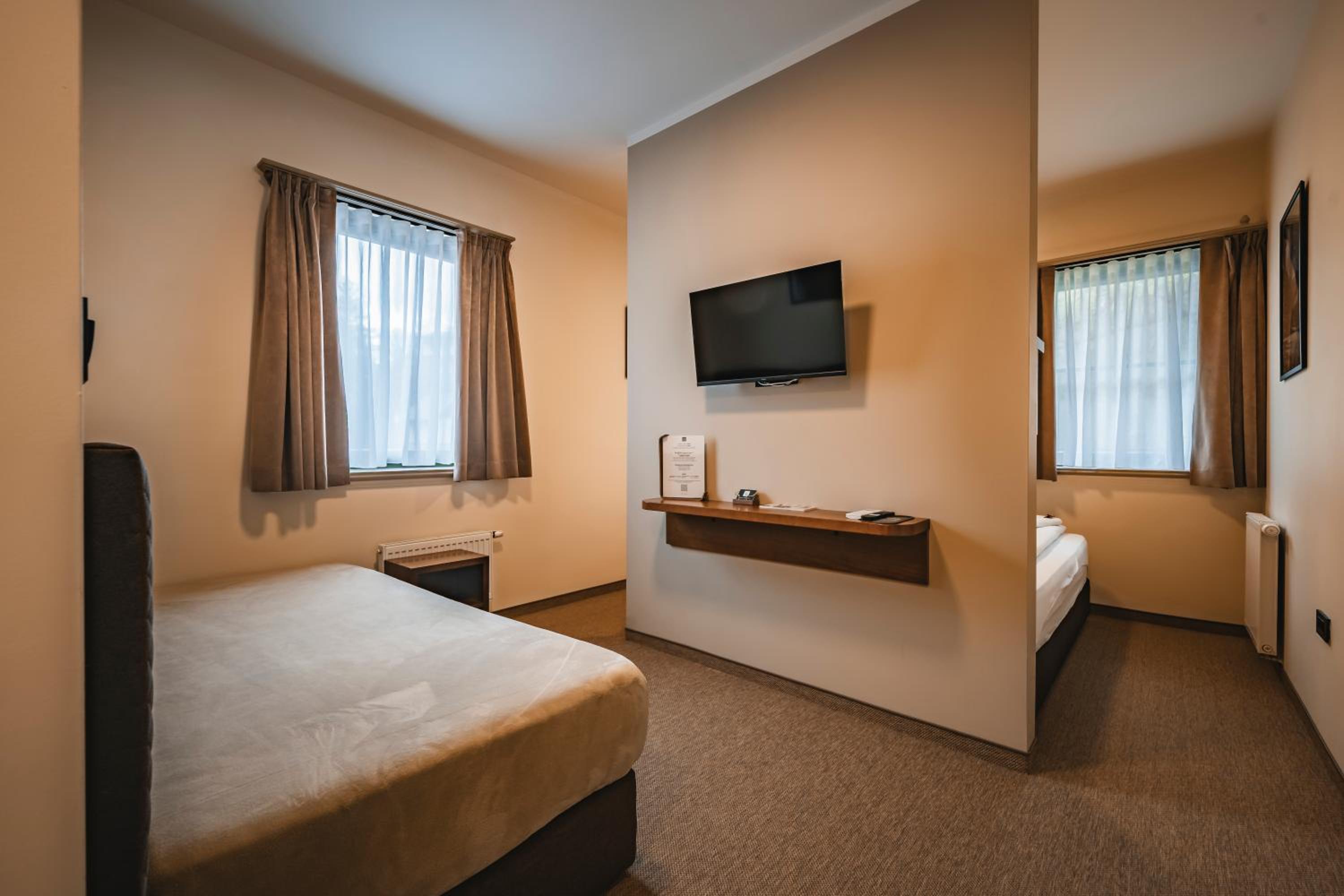 Triple Room - Photo 7