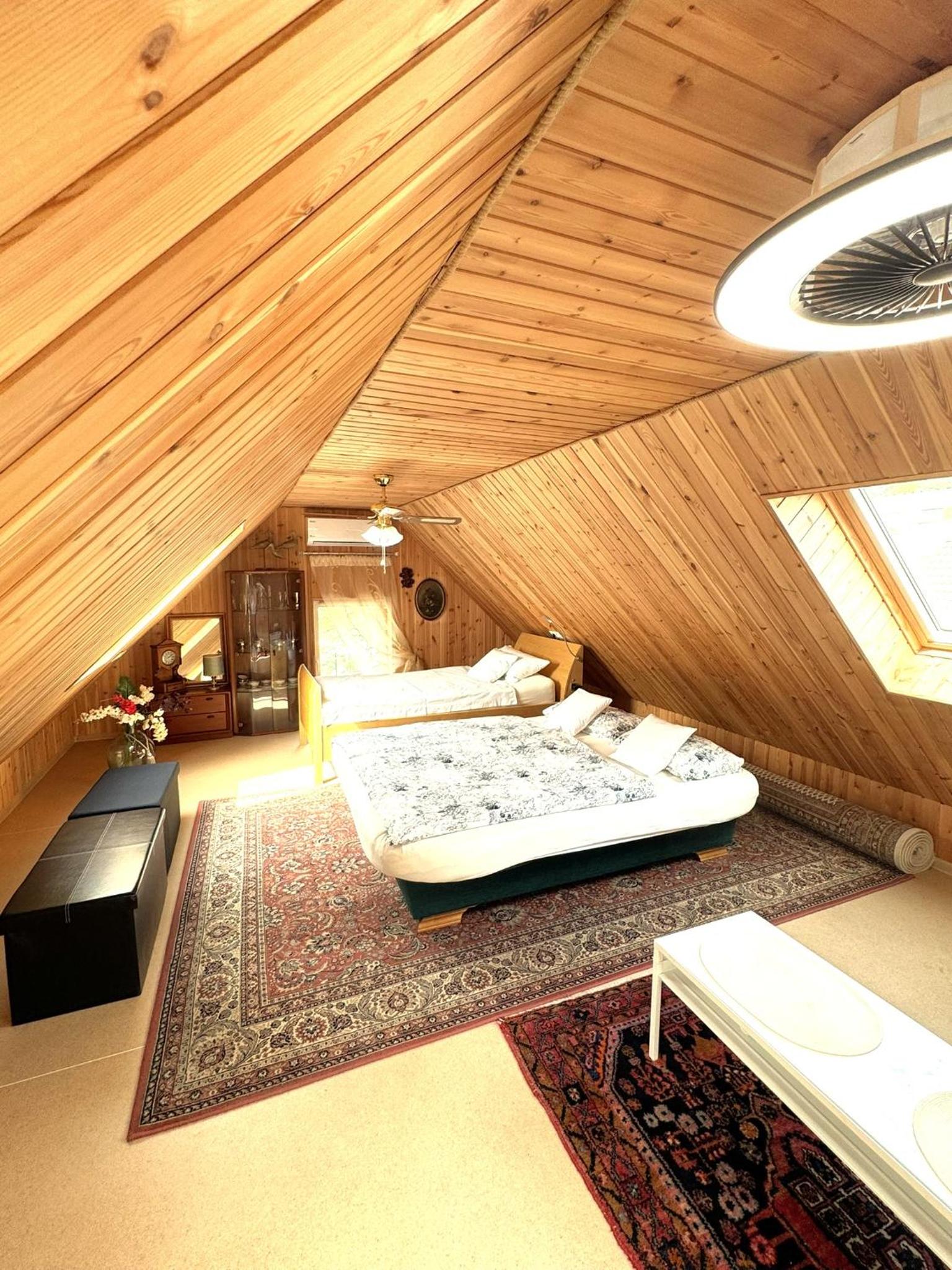 One-Bedroom House - Photo 24