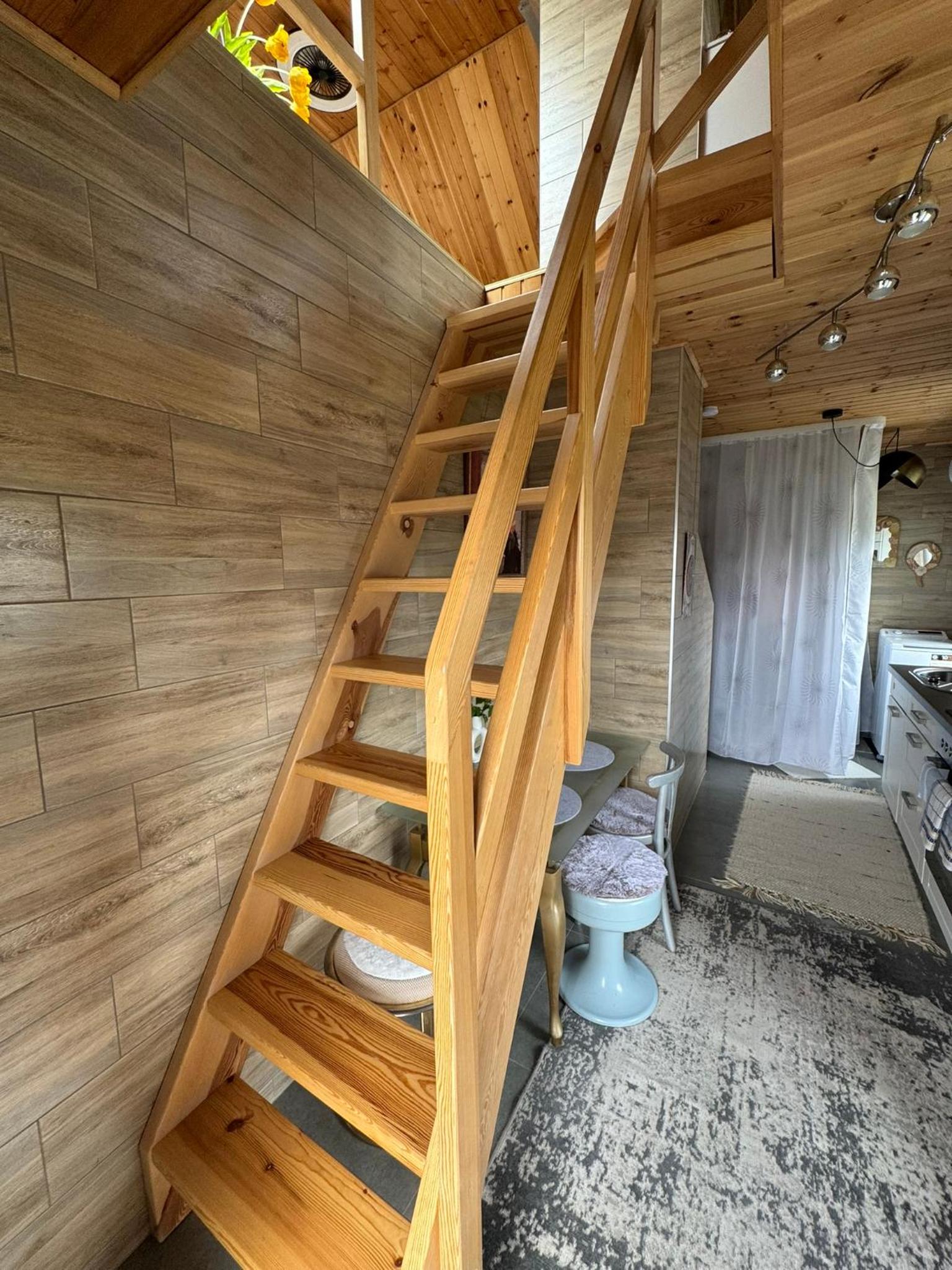 One-Bedroom House - Photo 20