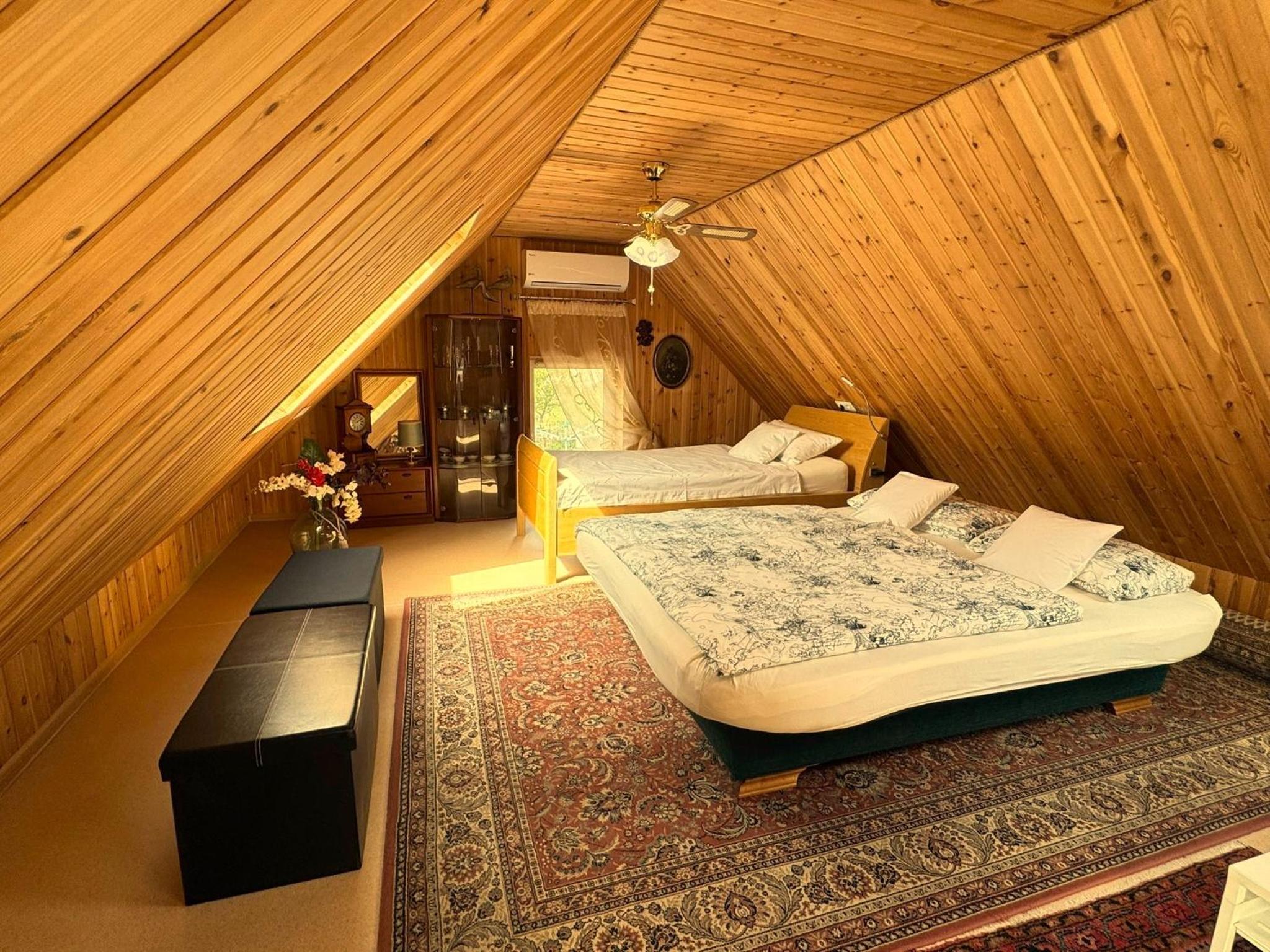 One-Bedroom House - Photo 26