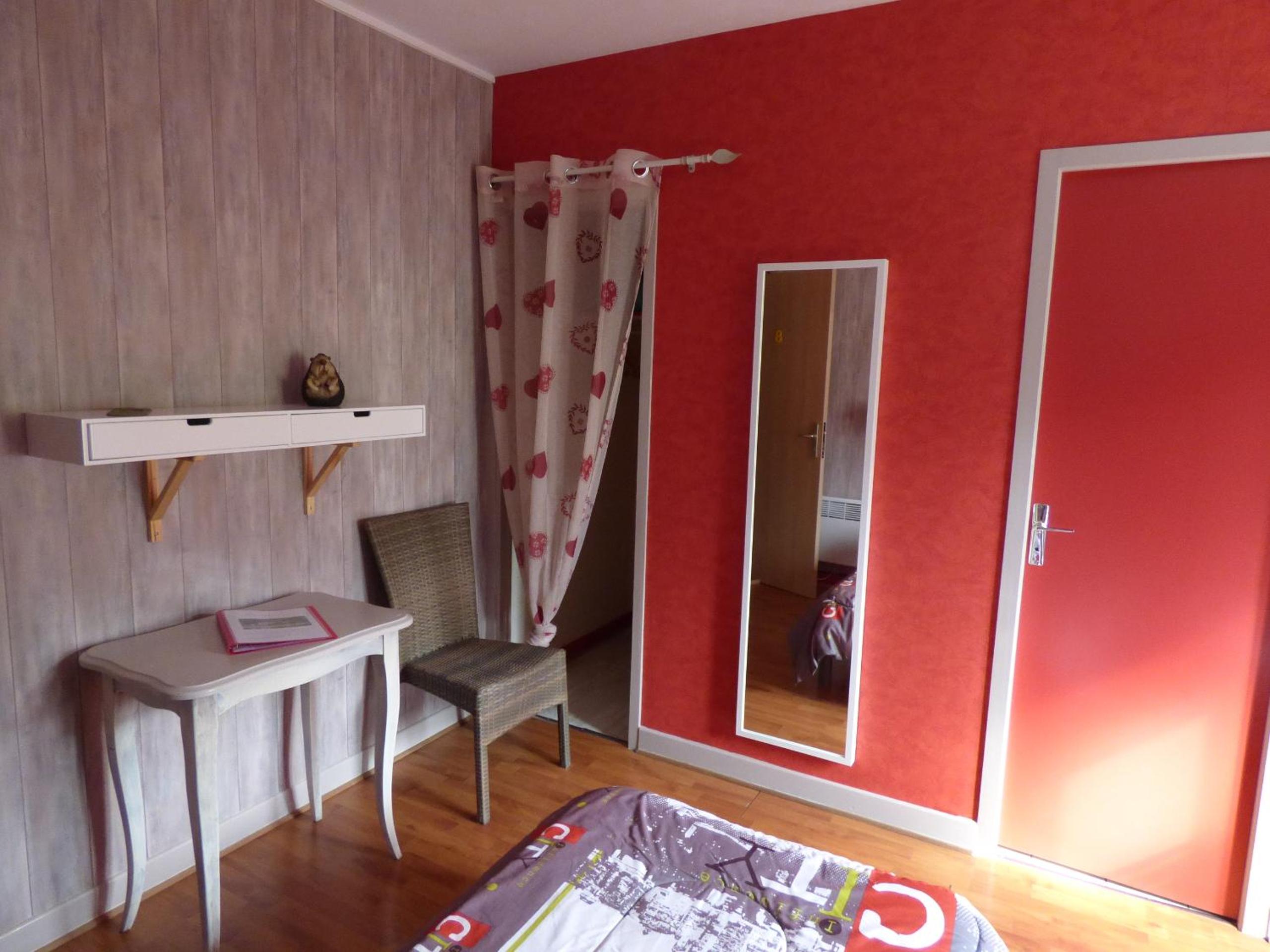Twin Room with Garden View - Photo 1