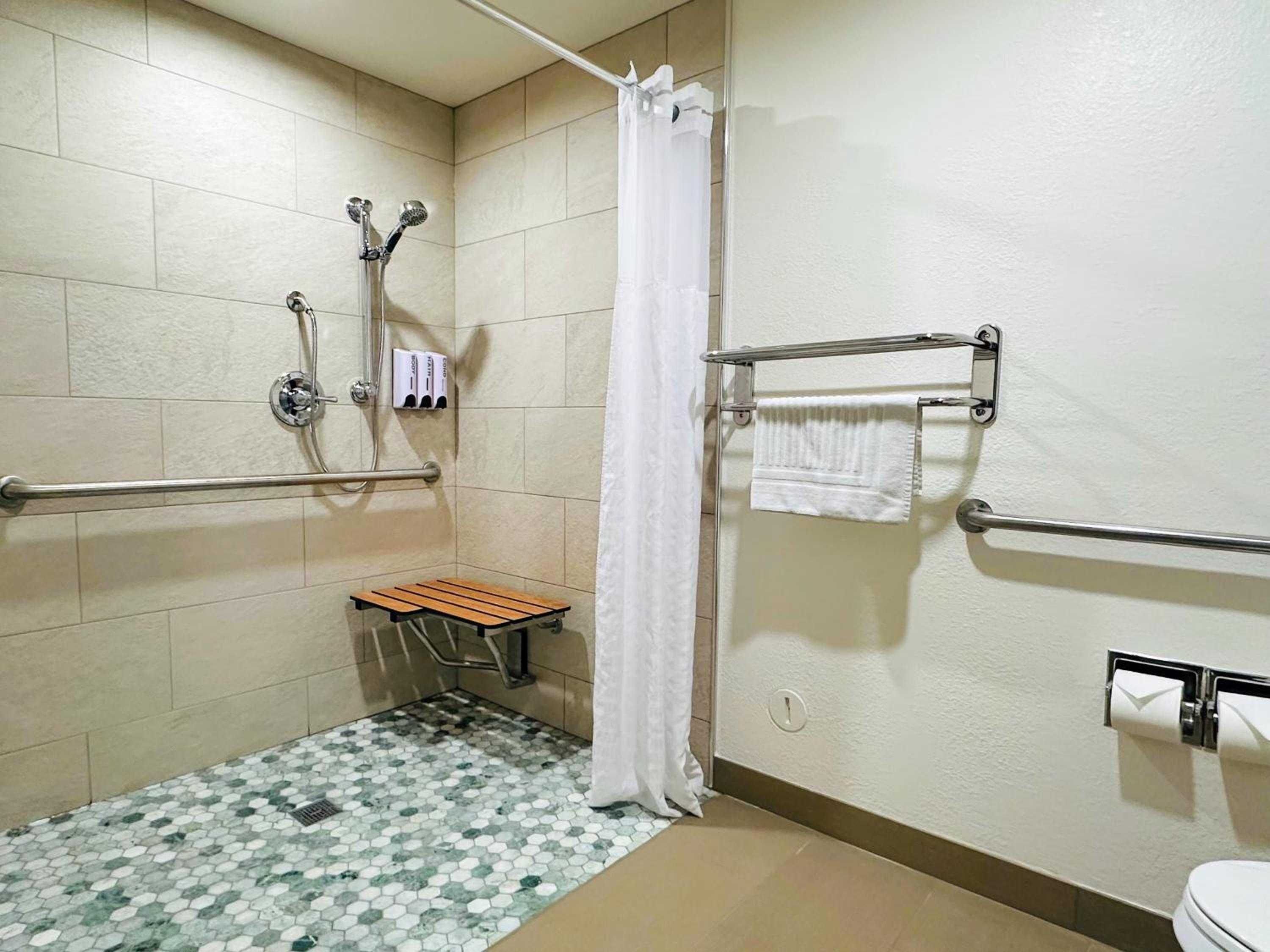 Double Room - Disability Access thumbnail 5