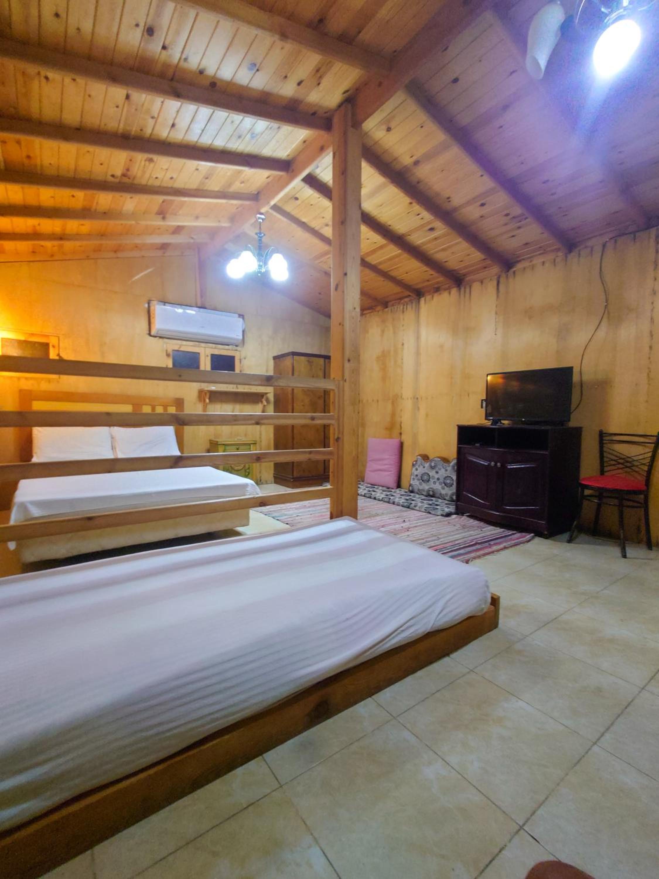 Economy Quadruple Room photo 1