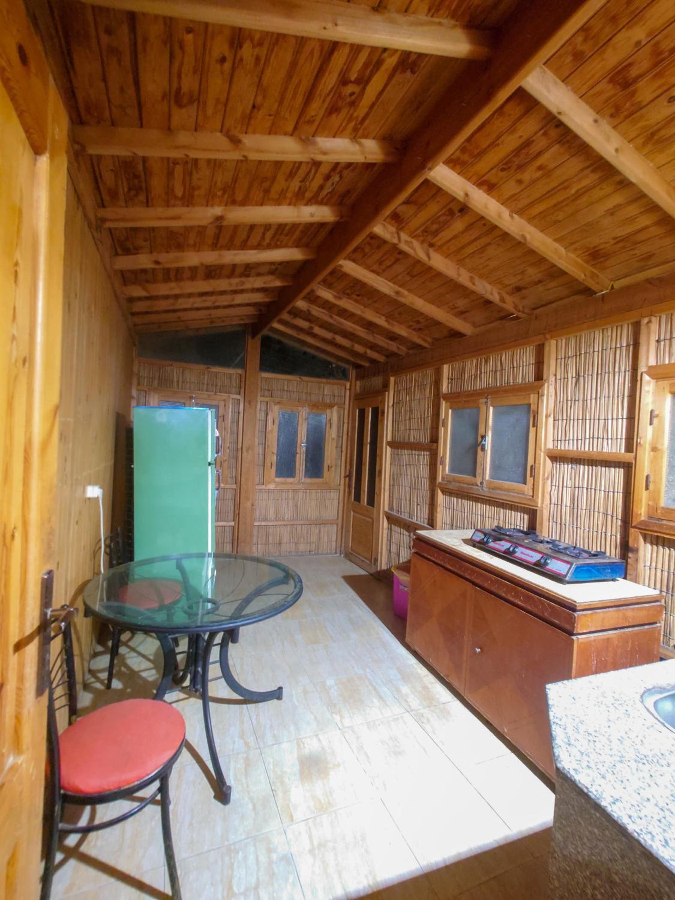 Economy Quadruple Room photo 3