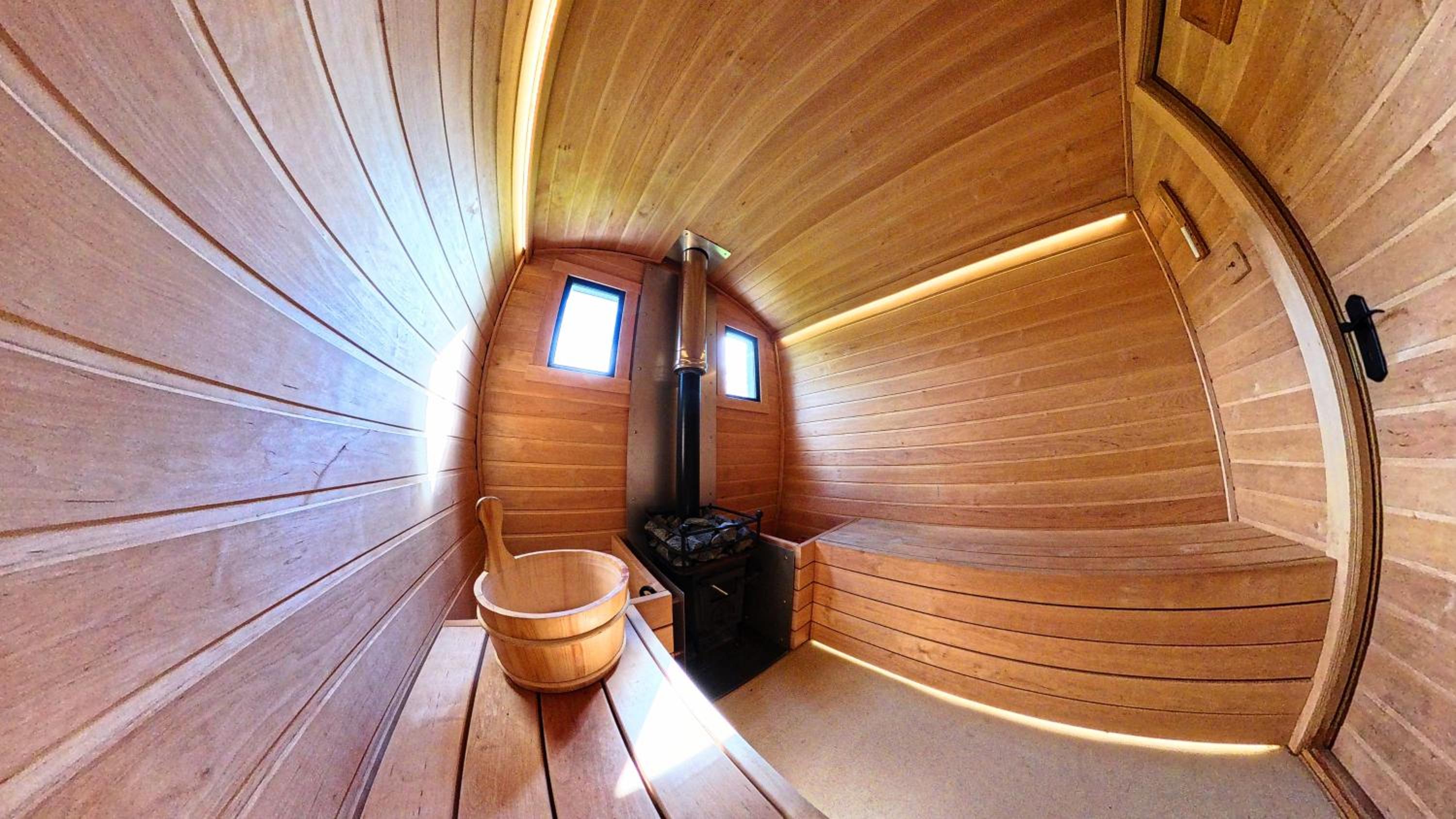 One-Bedroom House photo 3