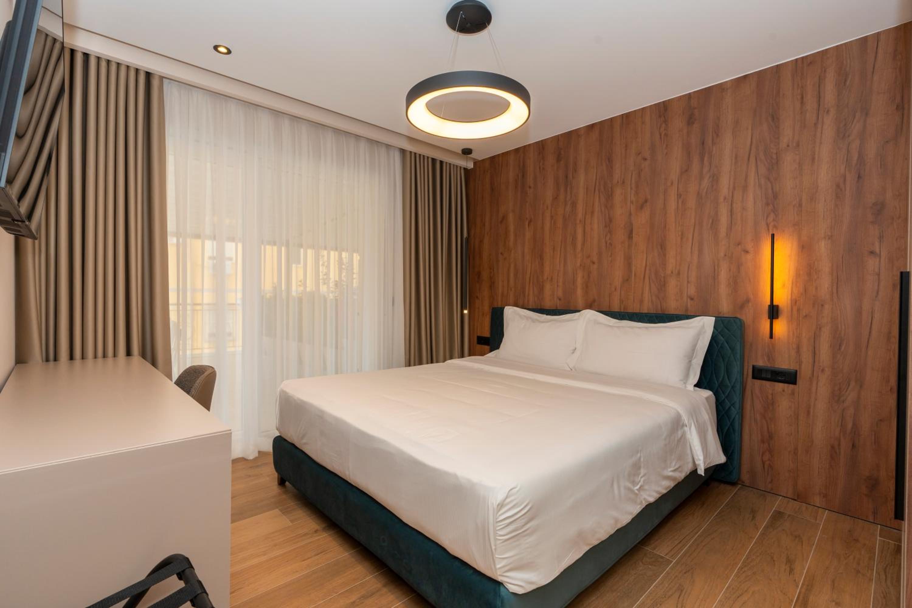 Deluxe Junior Suite