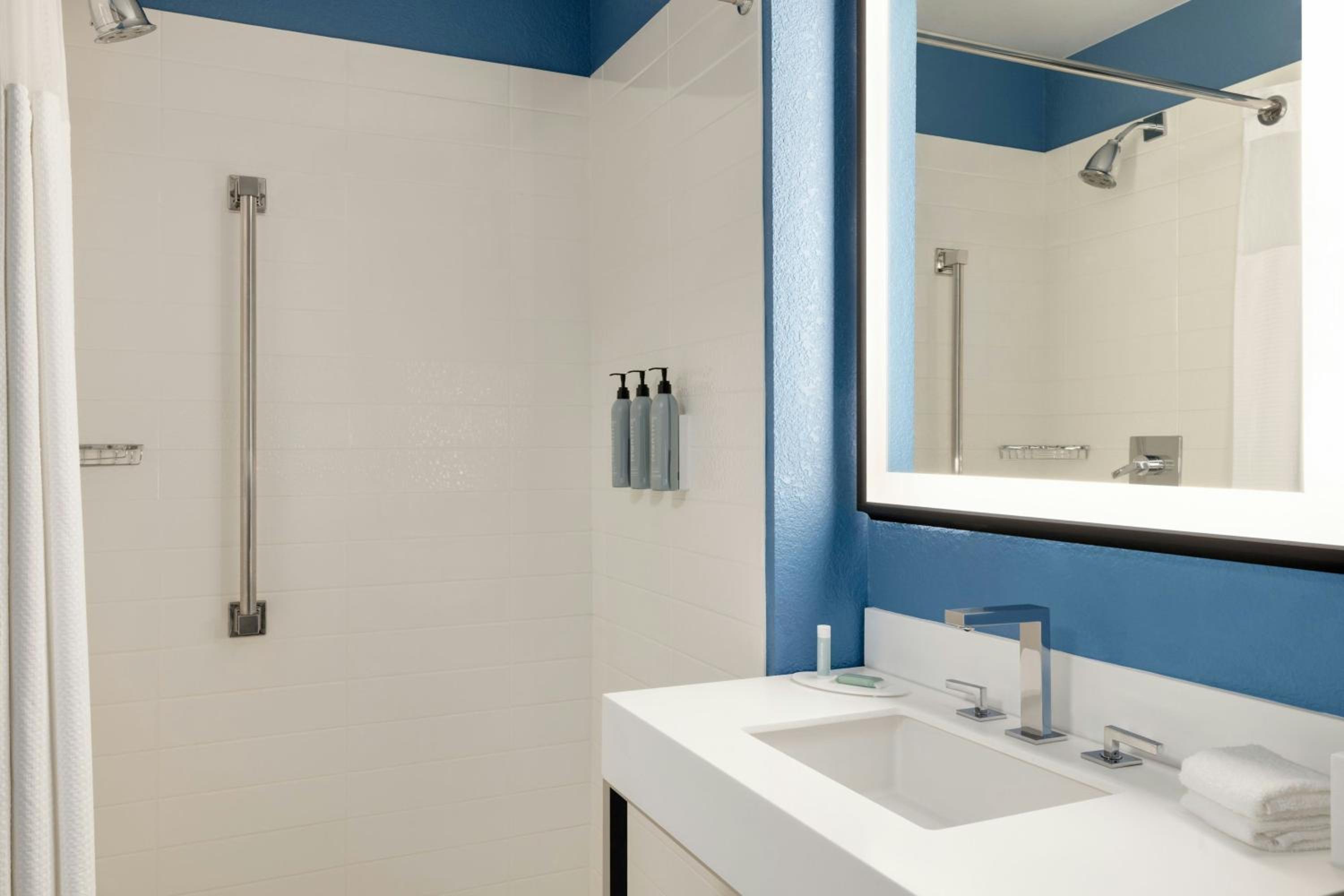 King Room - Hearing Accessible - Photo 4