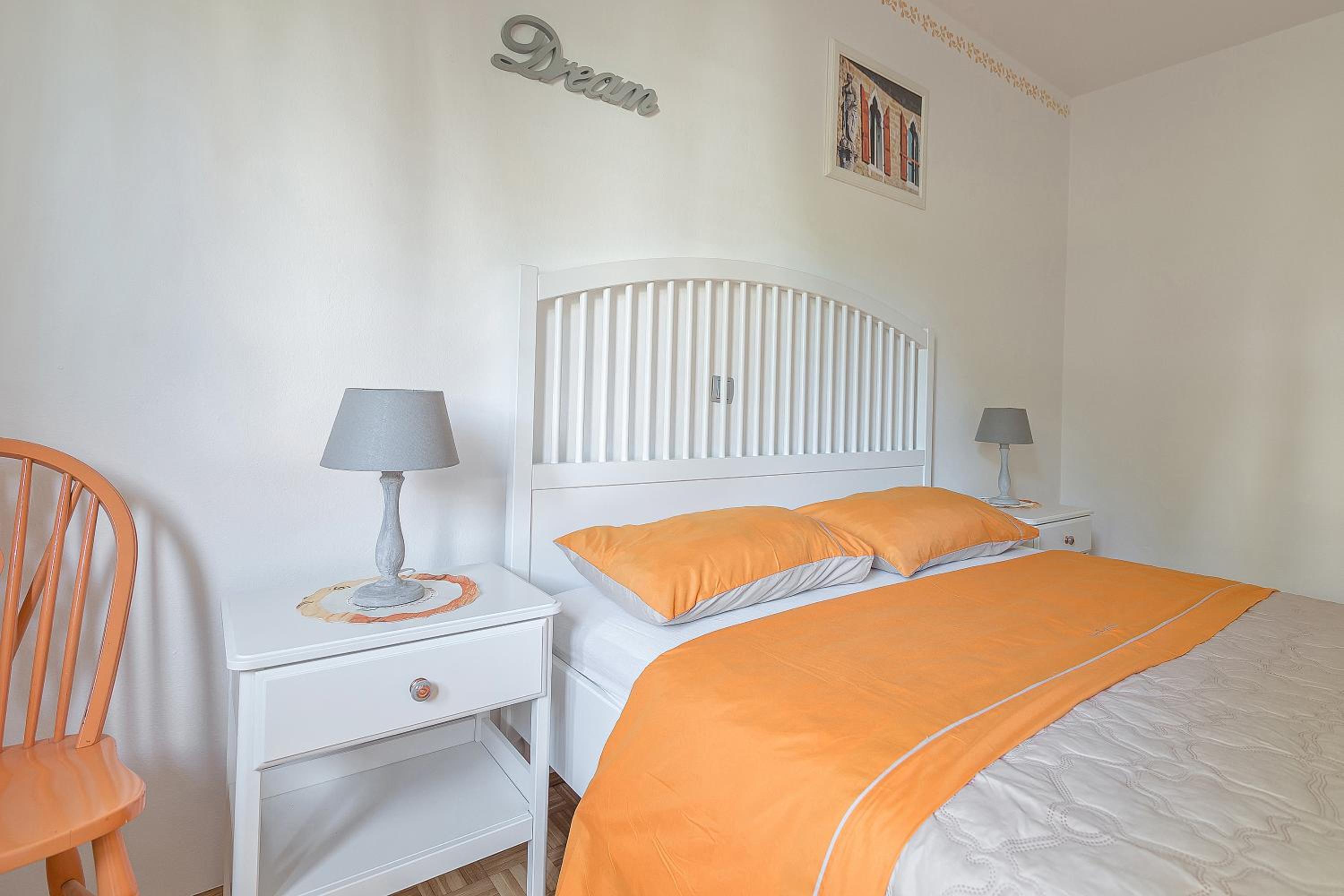 Double Room with Private External Bathroom photo 2