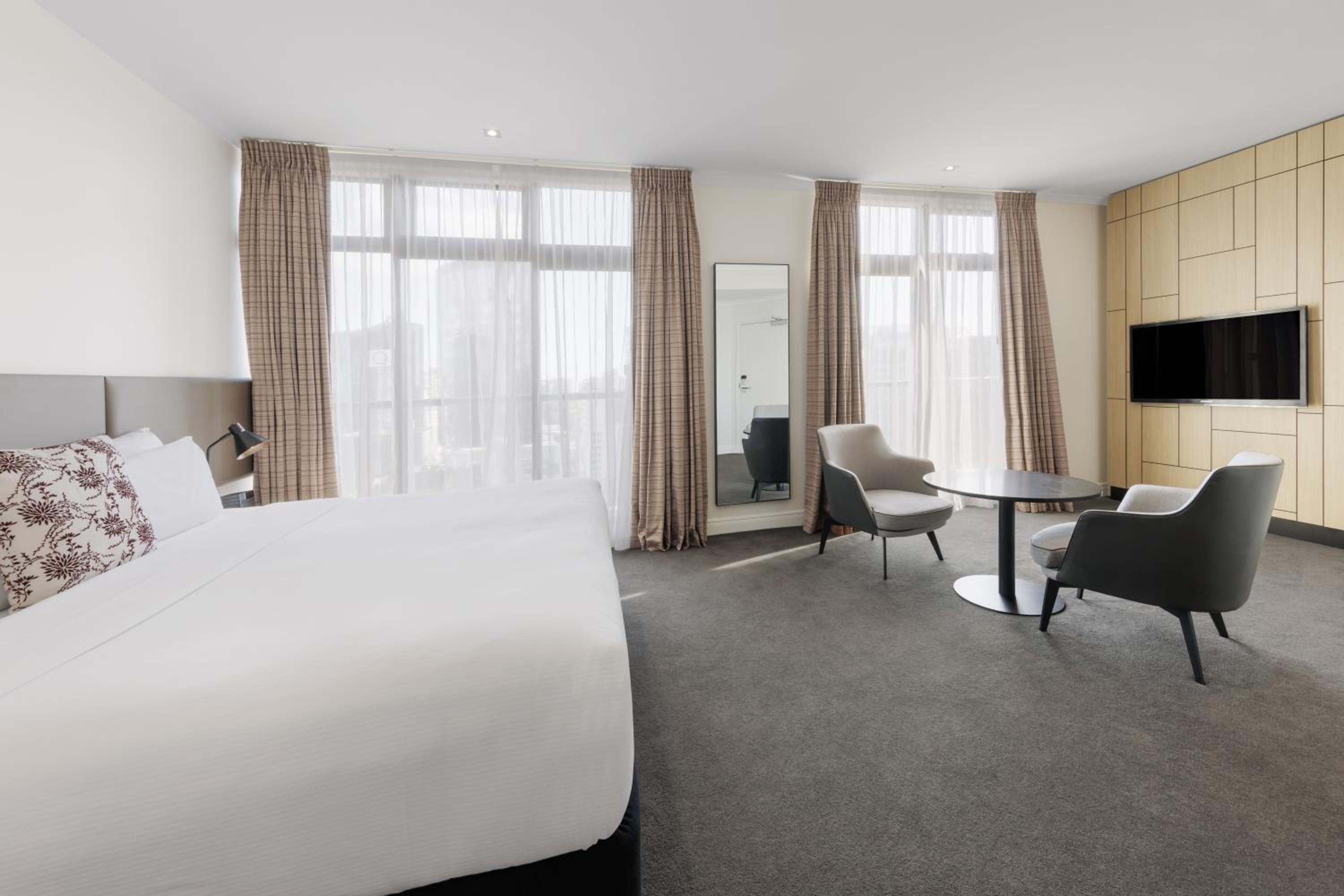 Premier Grand Two Bedroom thumbnail 6