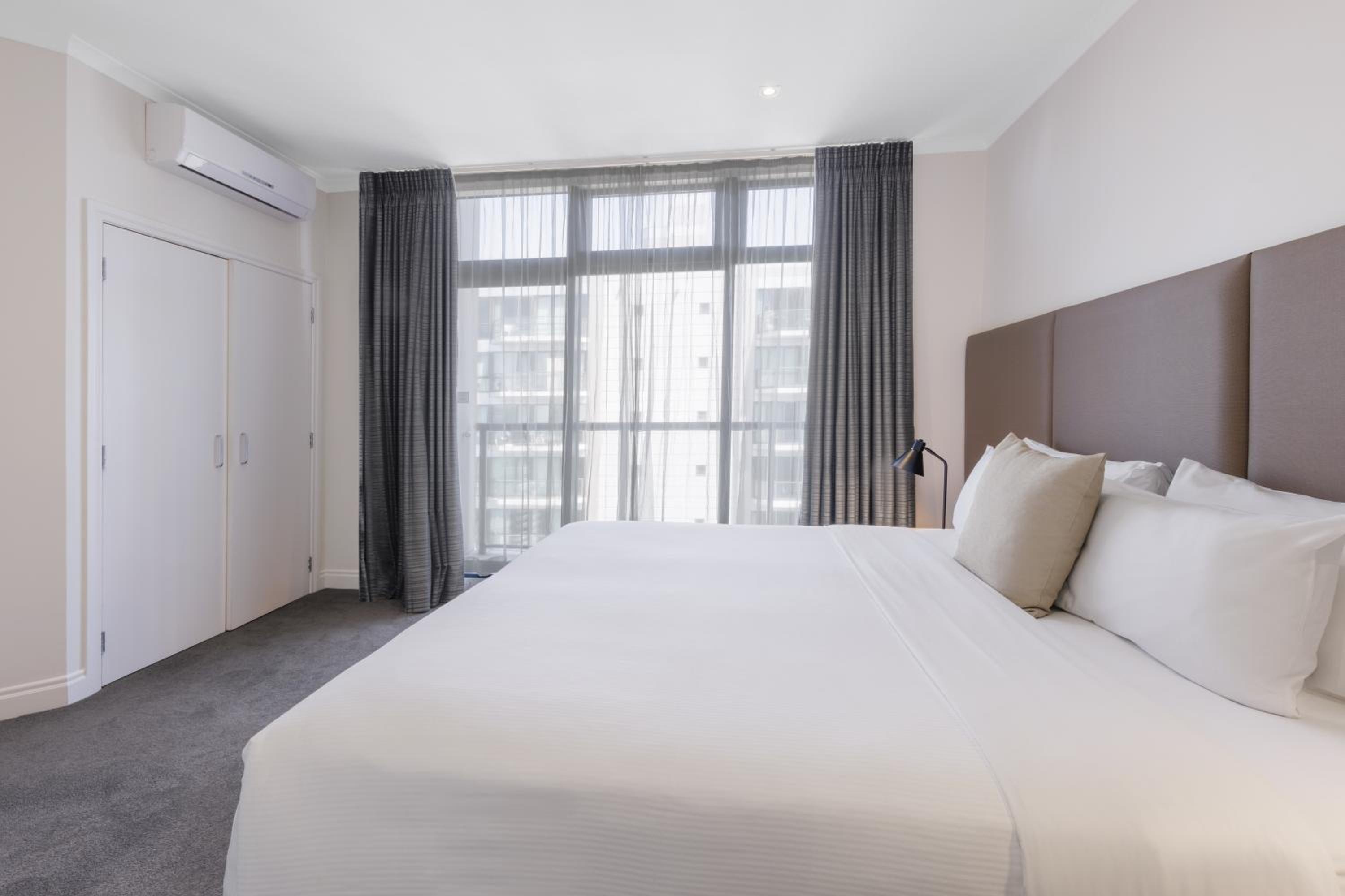 Premier Grand One Bedroom Apartment with Balcony