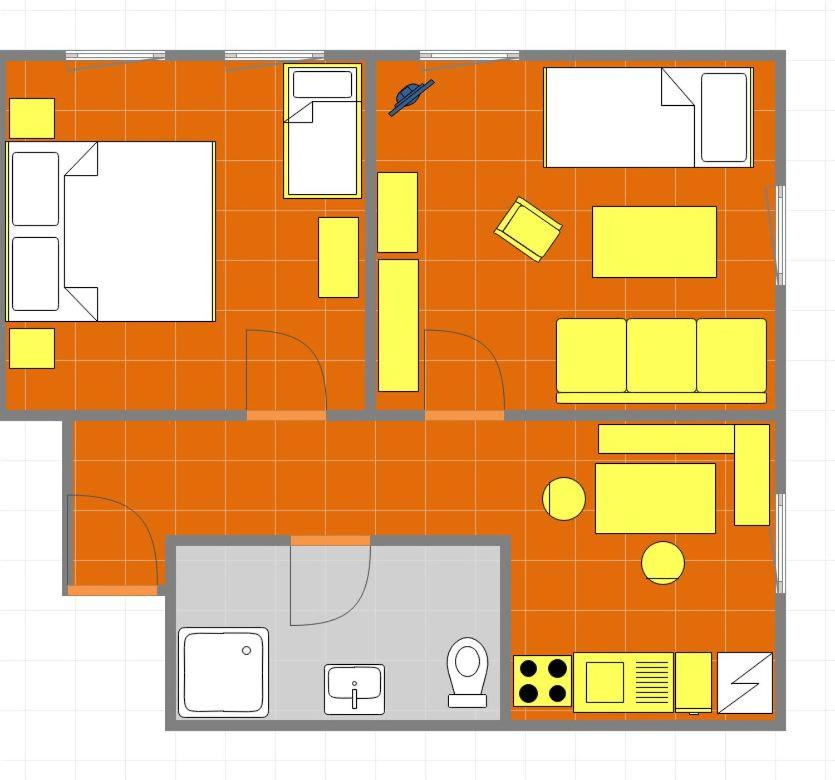 One-Bedroom Apartment with Kitchenette photo 1