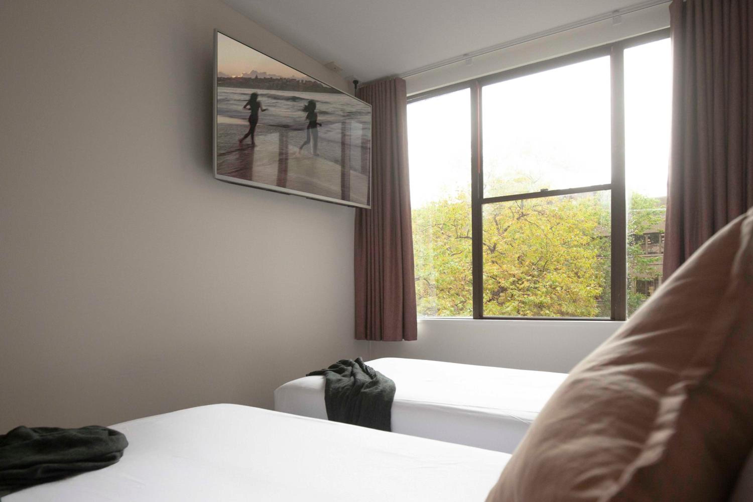 Private Twin Ensuite Room
