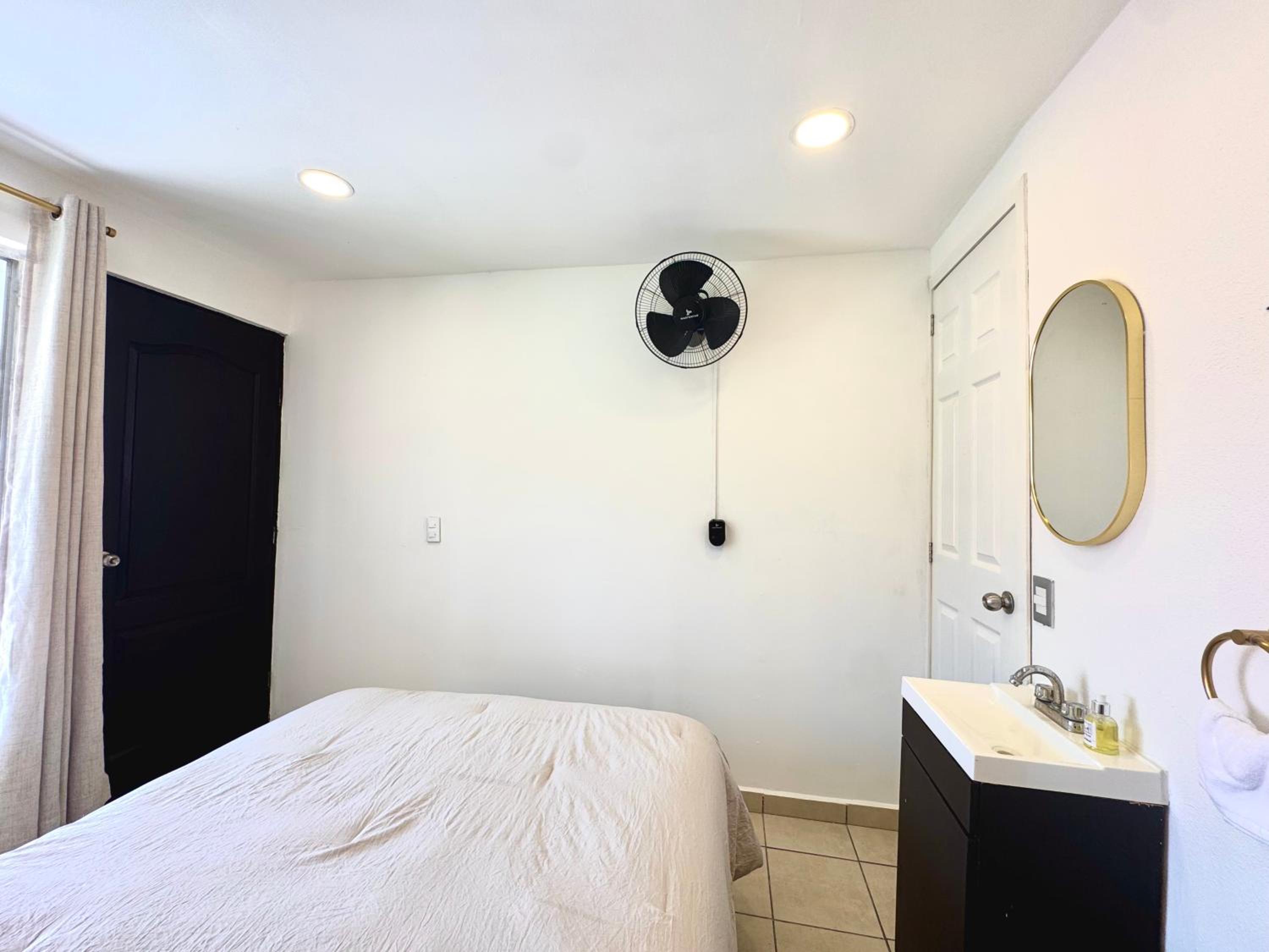 Single Room photo 3