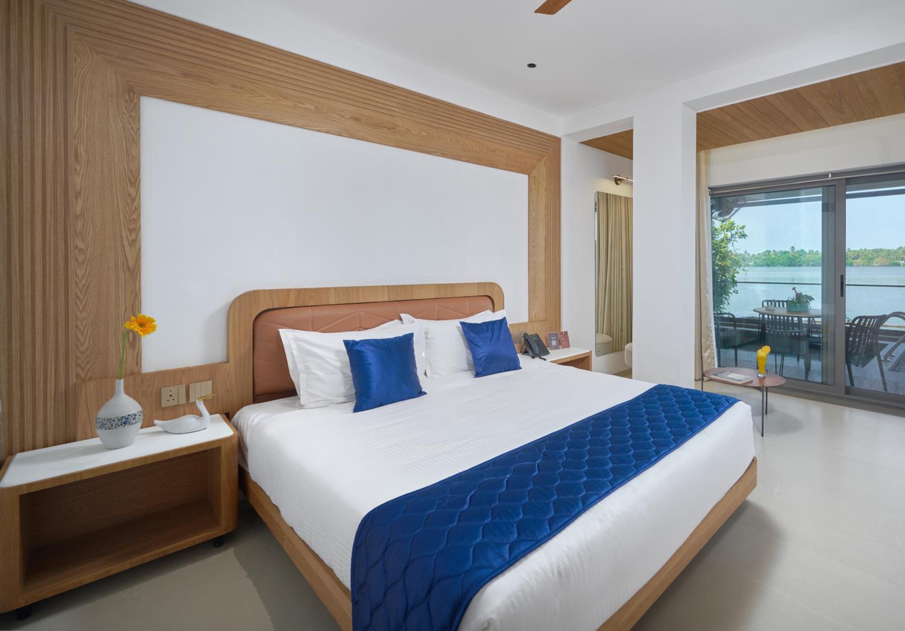 Junior Suite with Private Pool - Photo 4