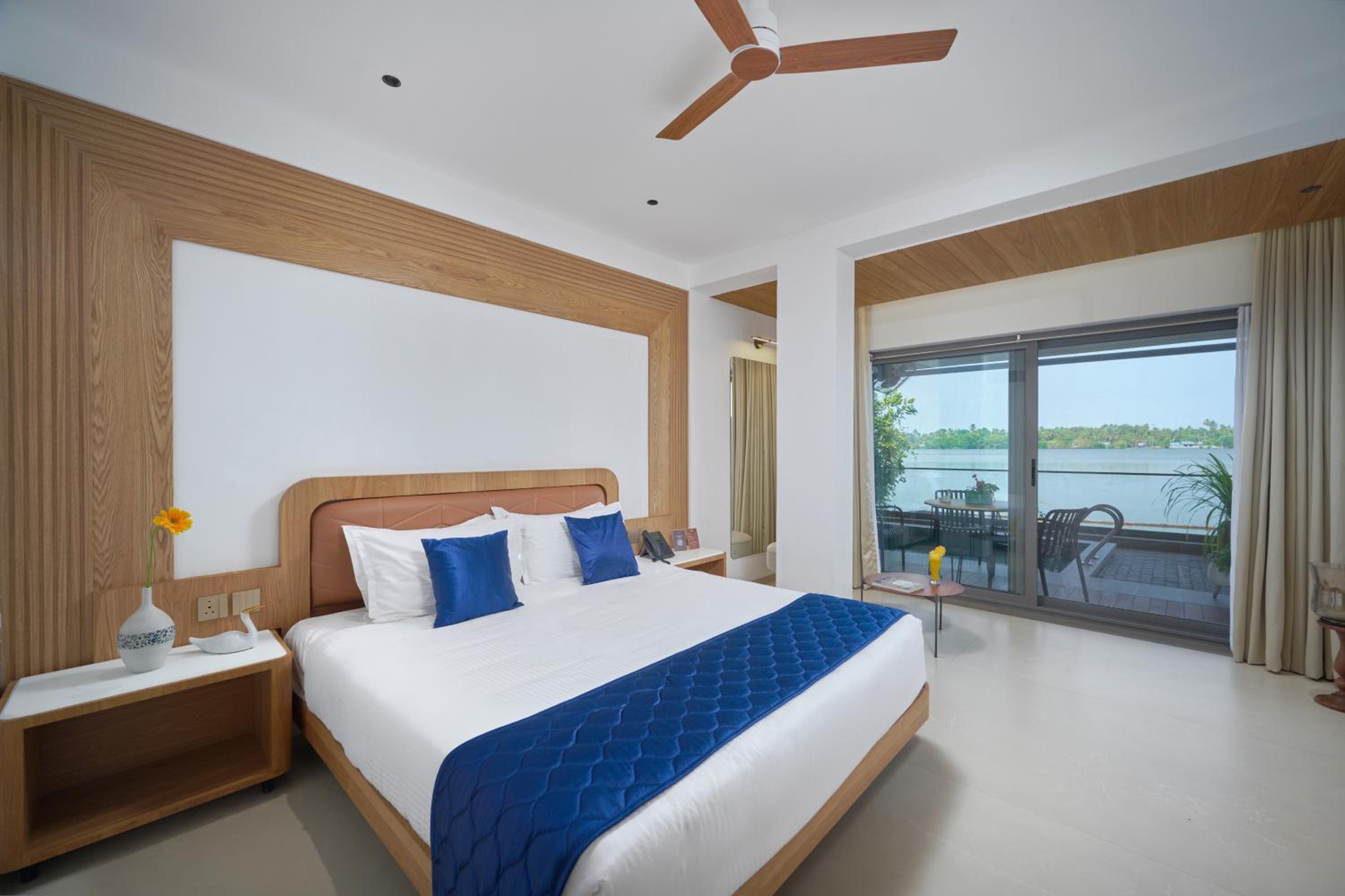 Junior Suite with Private Pool - Photo 5