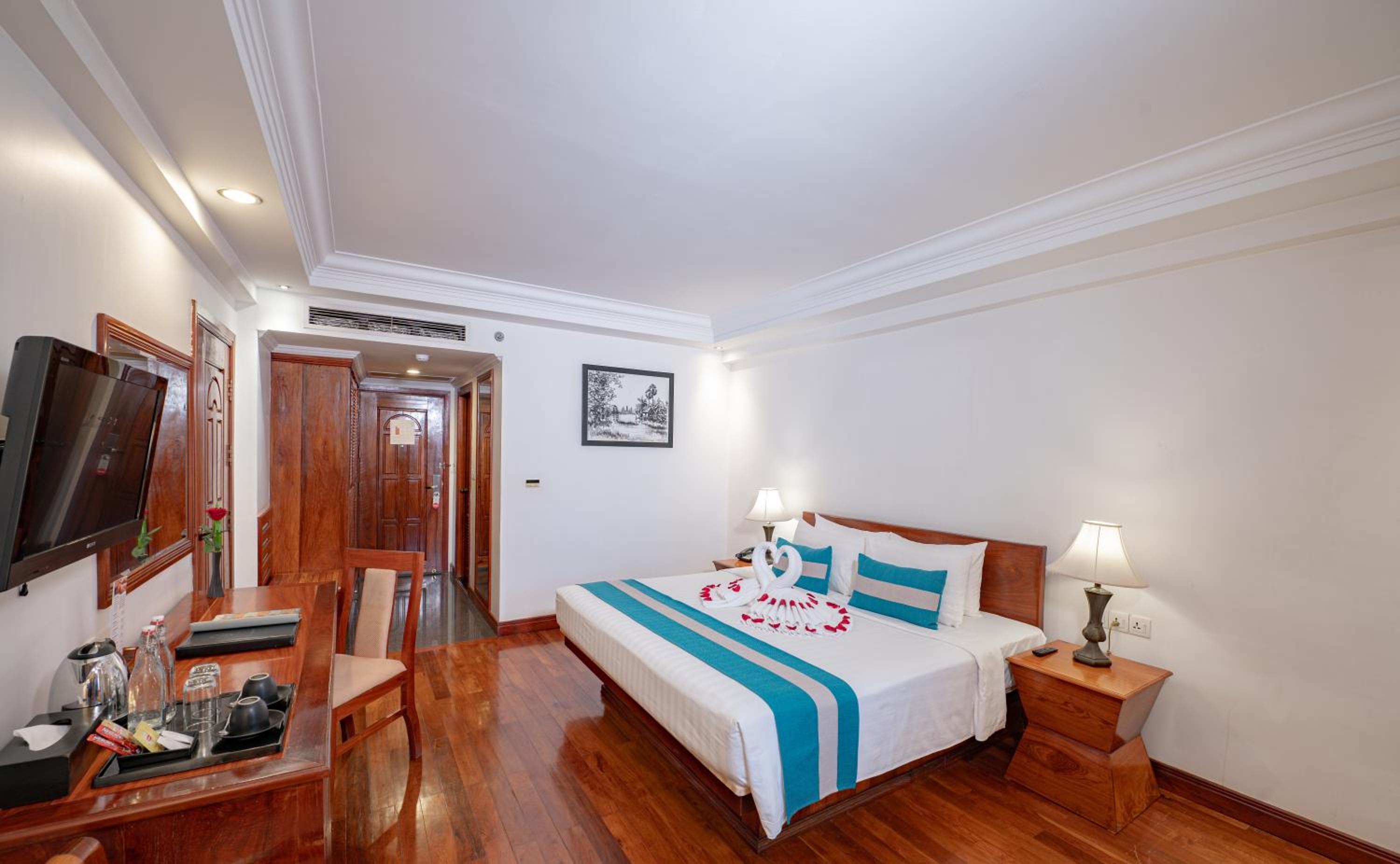 Deluxe King Room