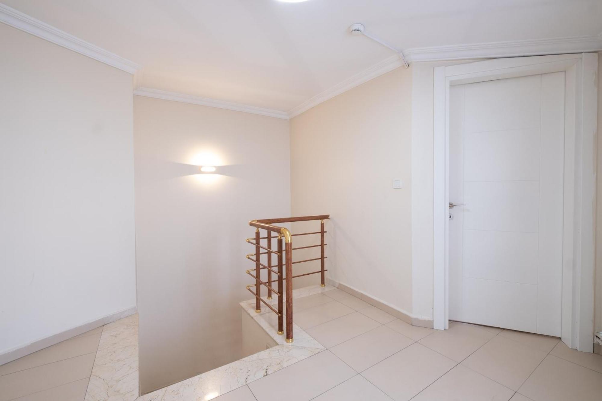 Penthouse Apartment photo 3