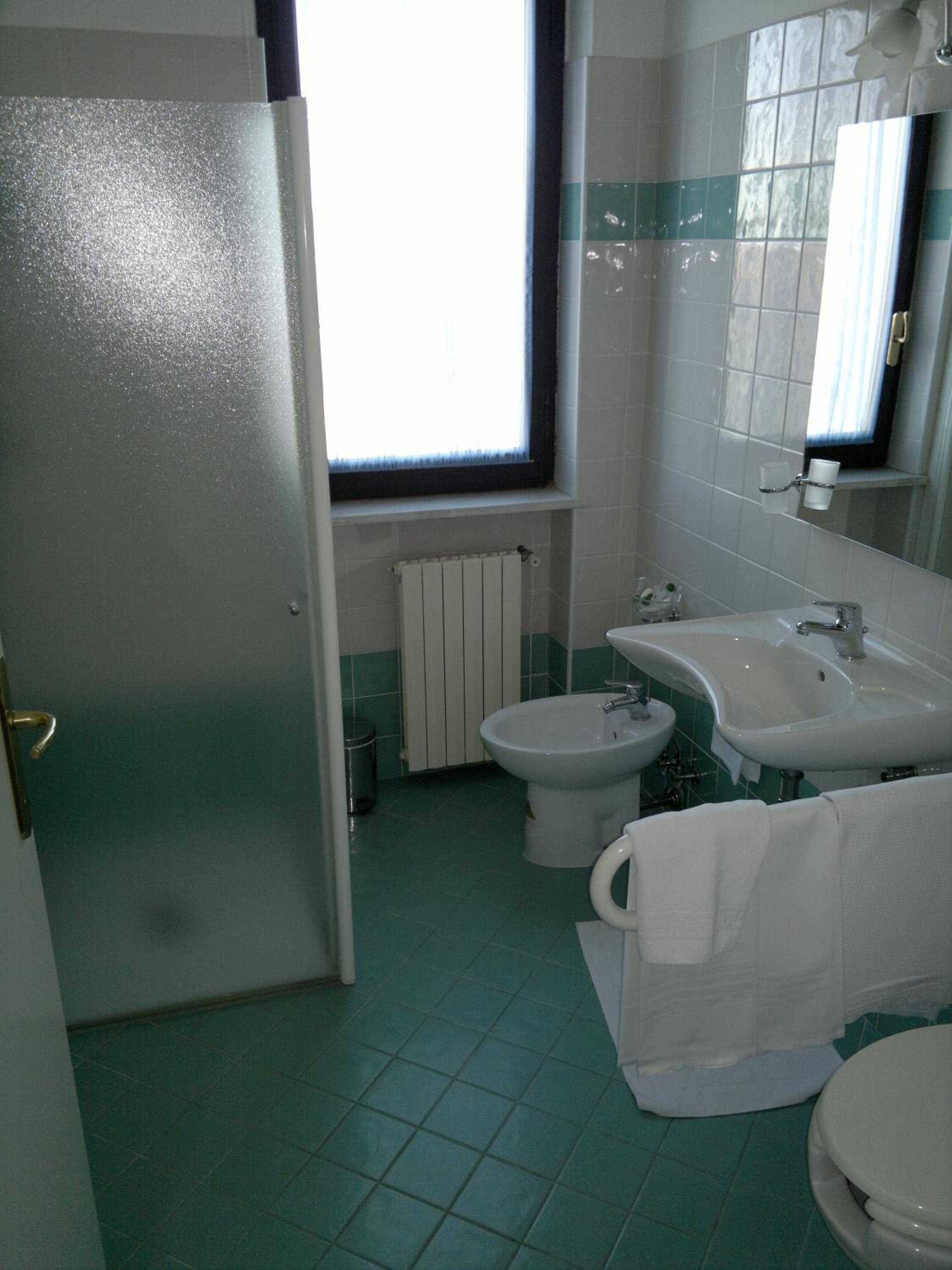 Triple Room - Photo 8
