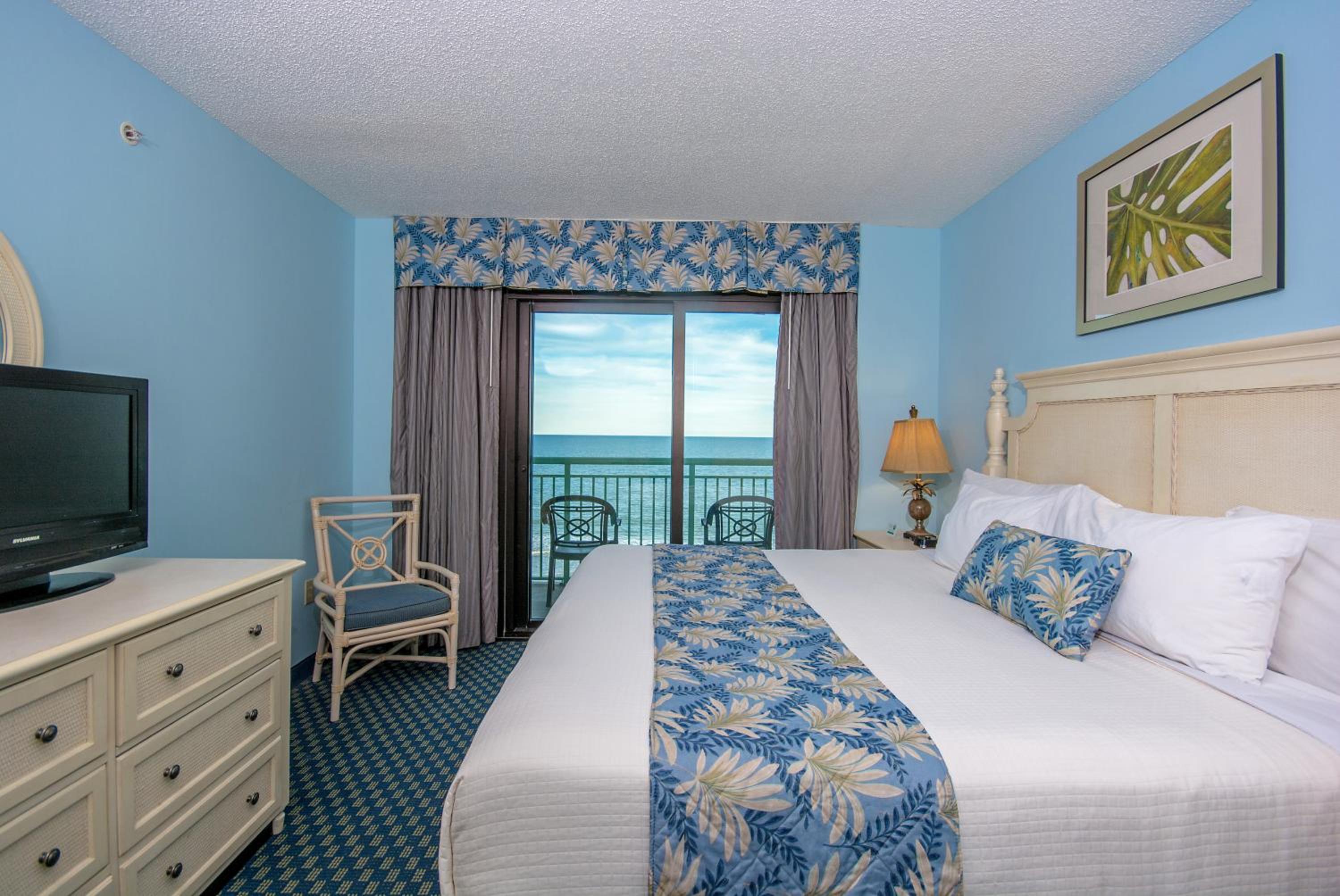 Oceanfront Three Bedroom Condo photo 2