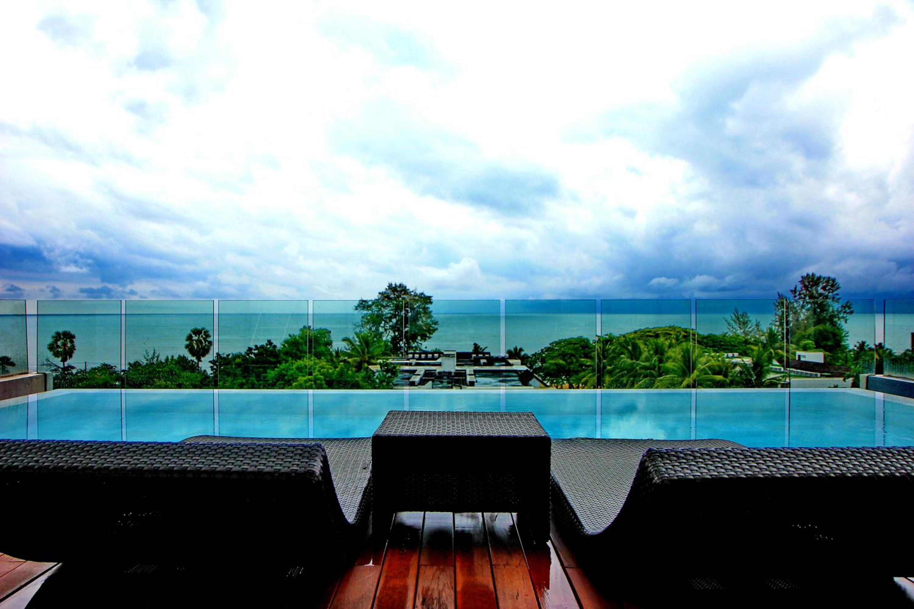 One-Bedroom Villa - Photo 3