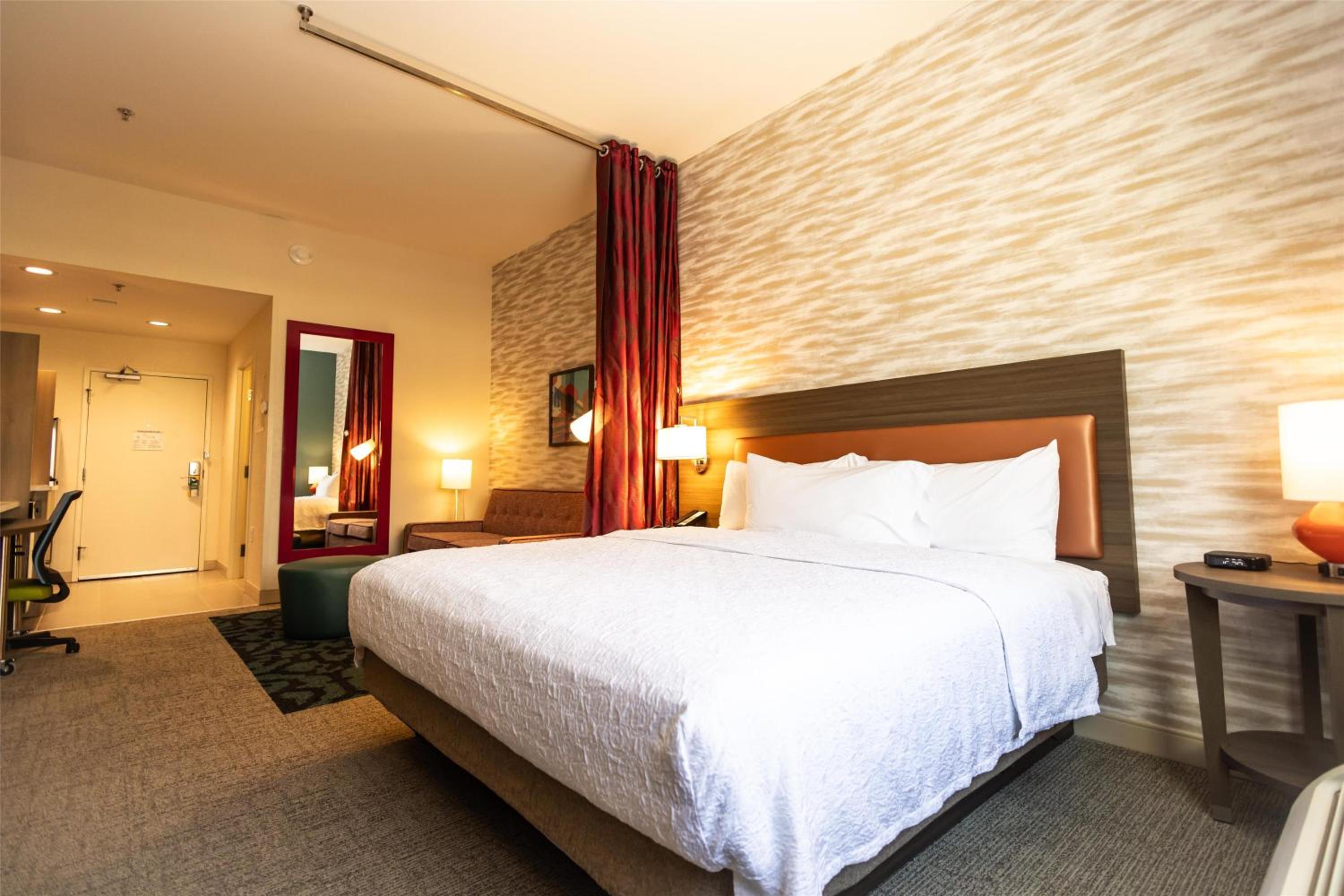 King Studio Suite - Photo 3