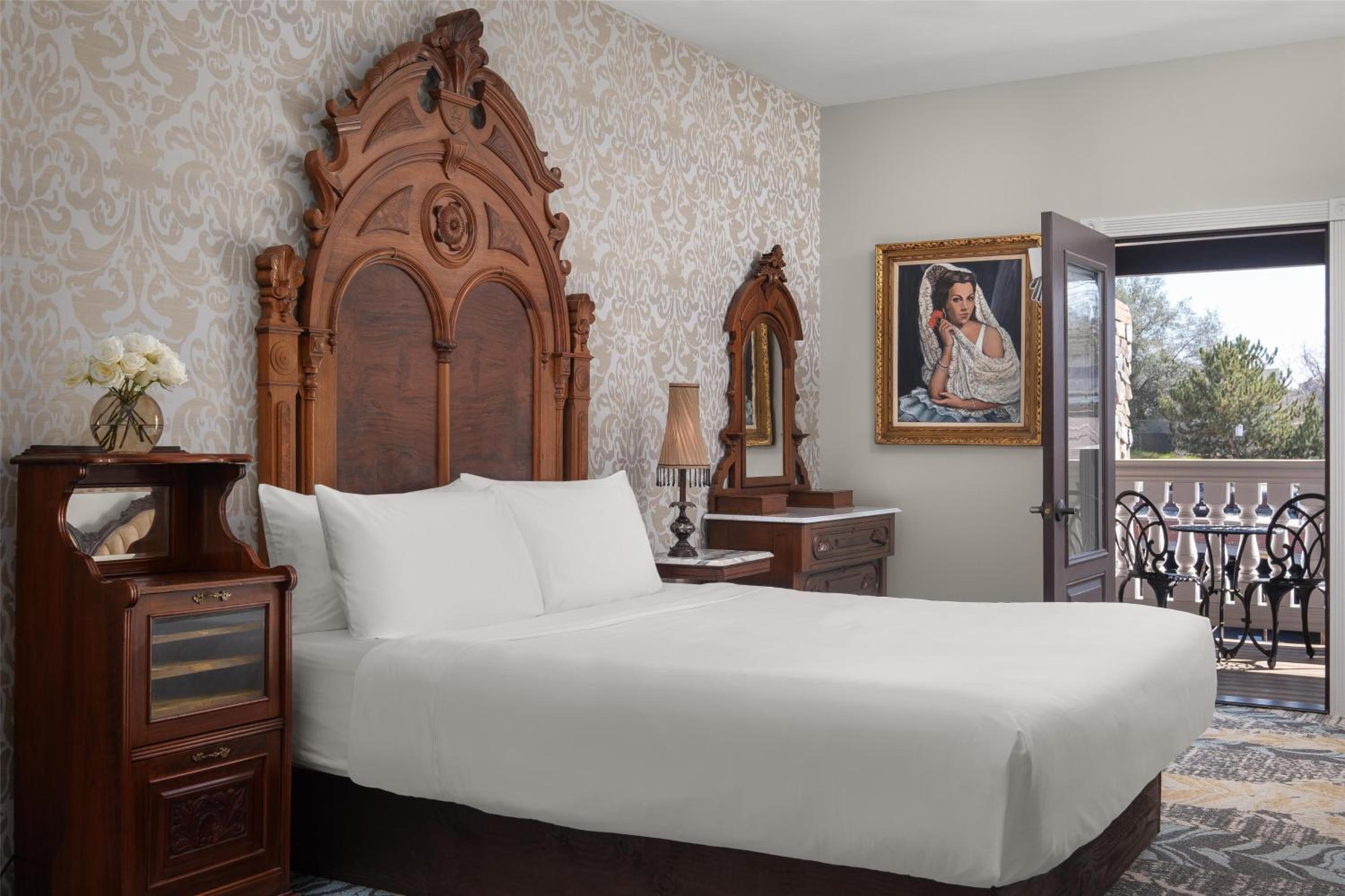 King Room with Balcony