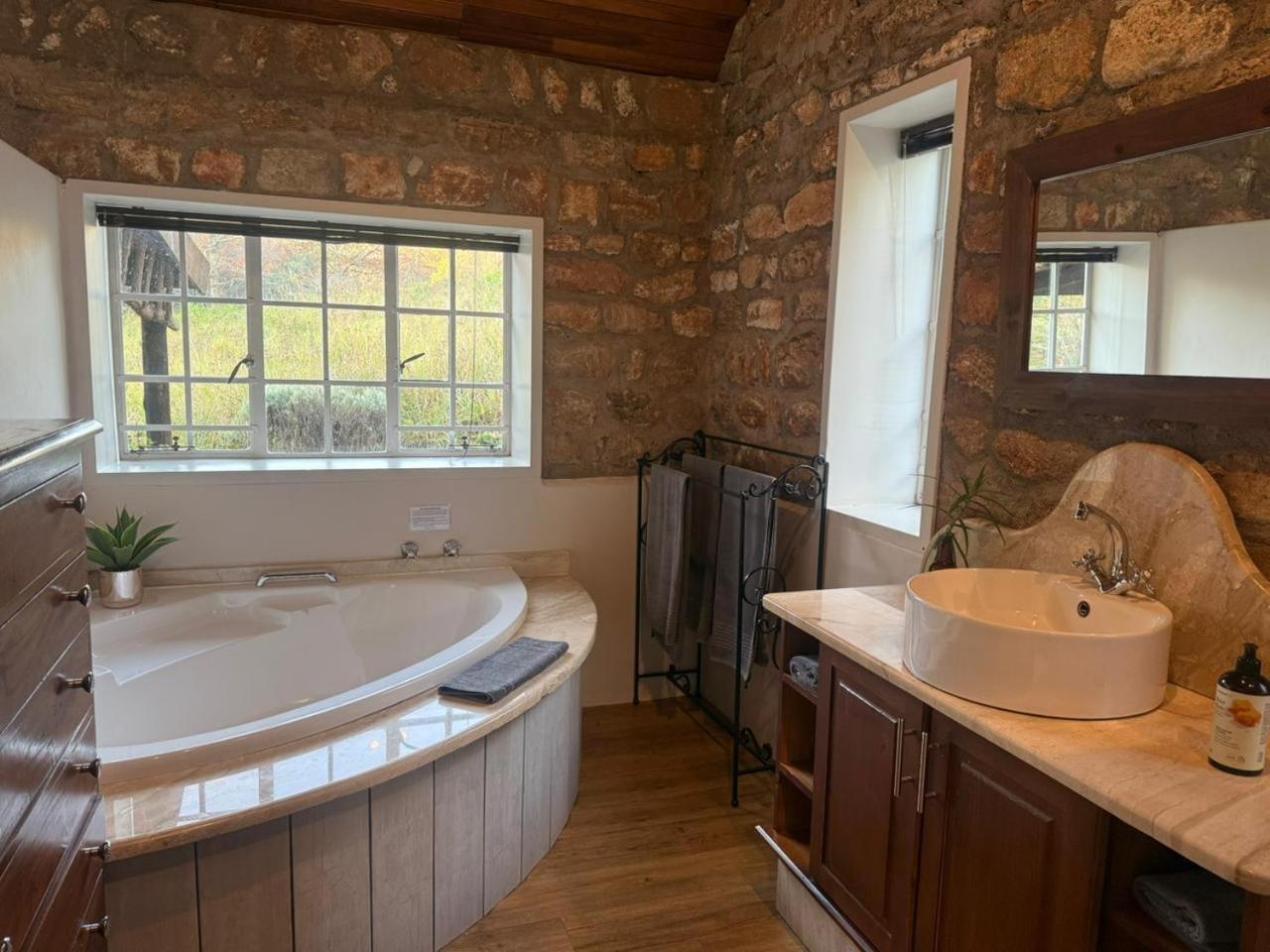 Comfort Cottage photo 2
