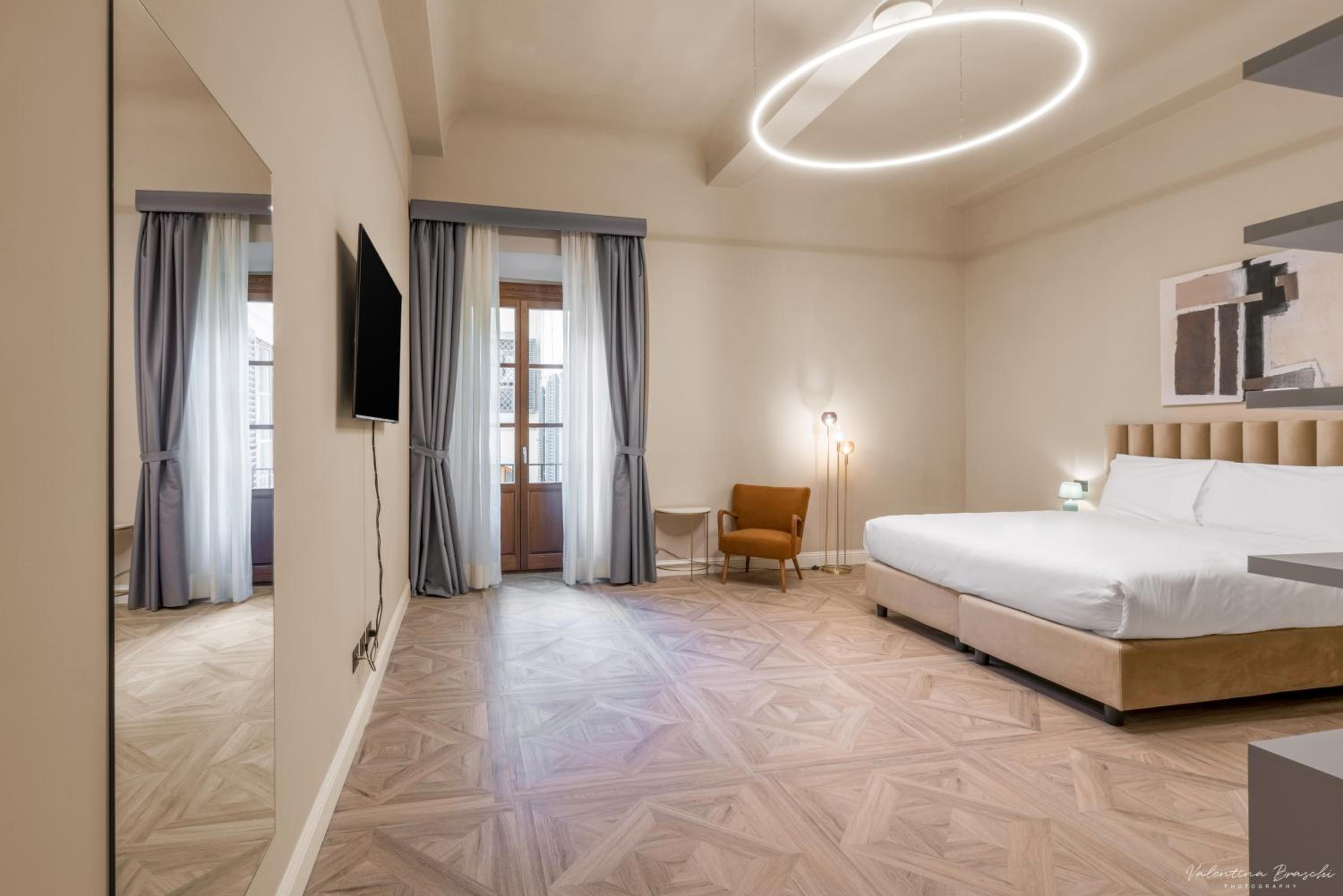 Three-Bedroom Deluxe Apartment