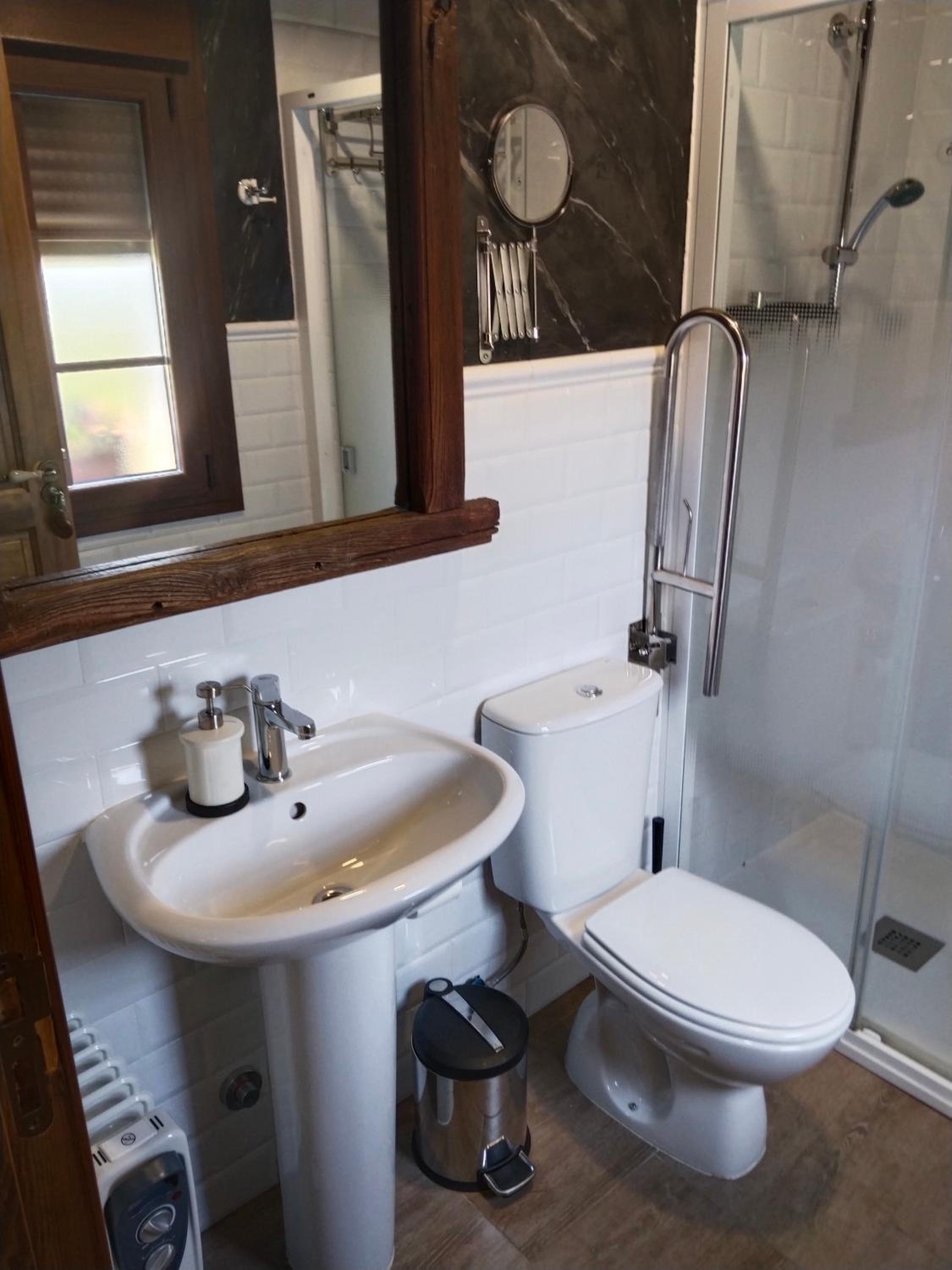 Double Room with Private External Bathroom