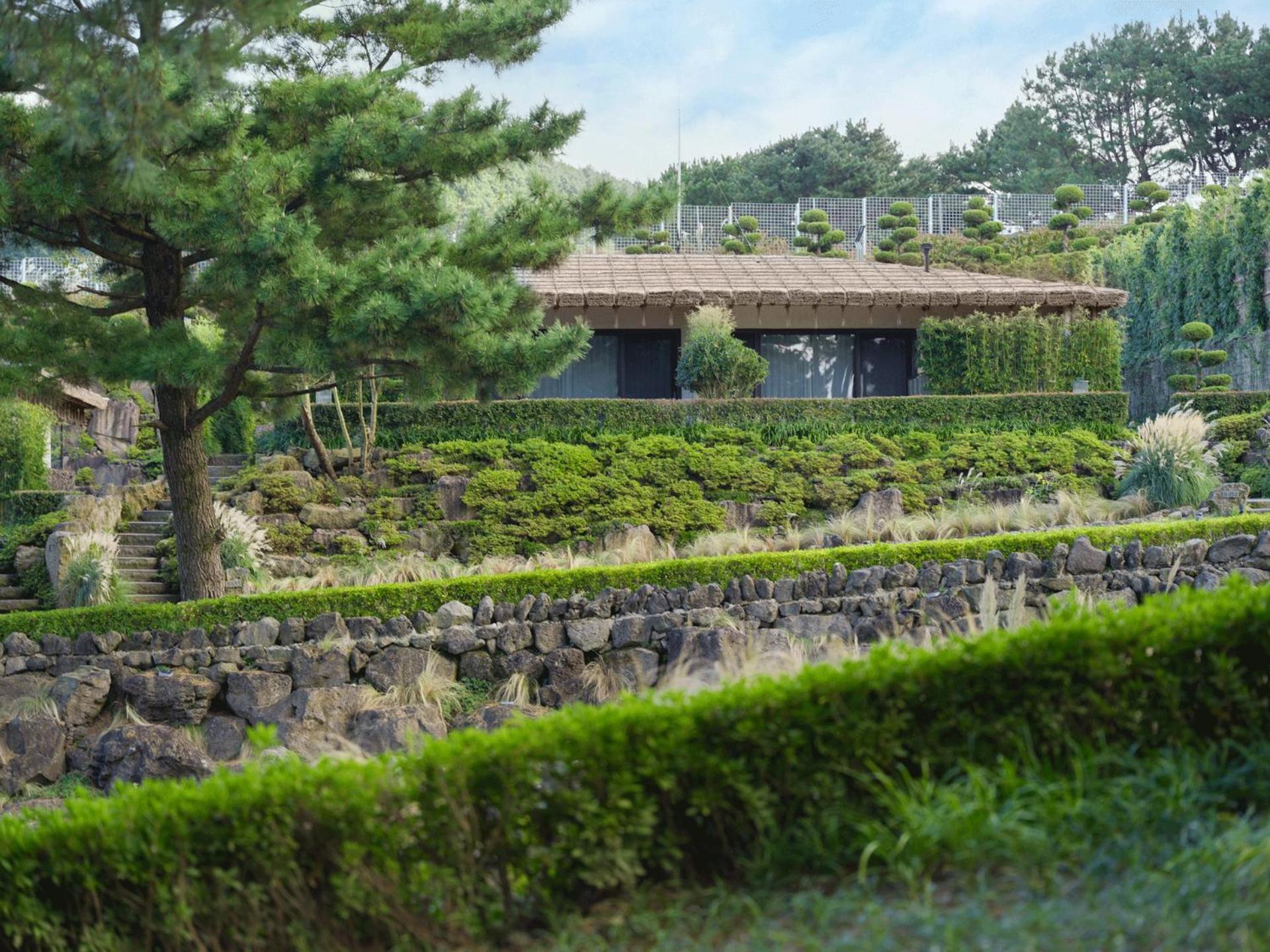 [24hr stay, 7pm check-in & check-out] Forest Garden Double with Private Jacuzzi  - Photo 2