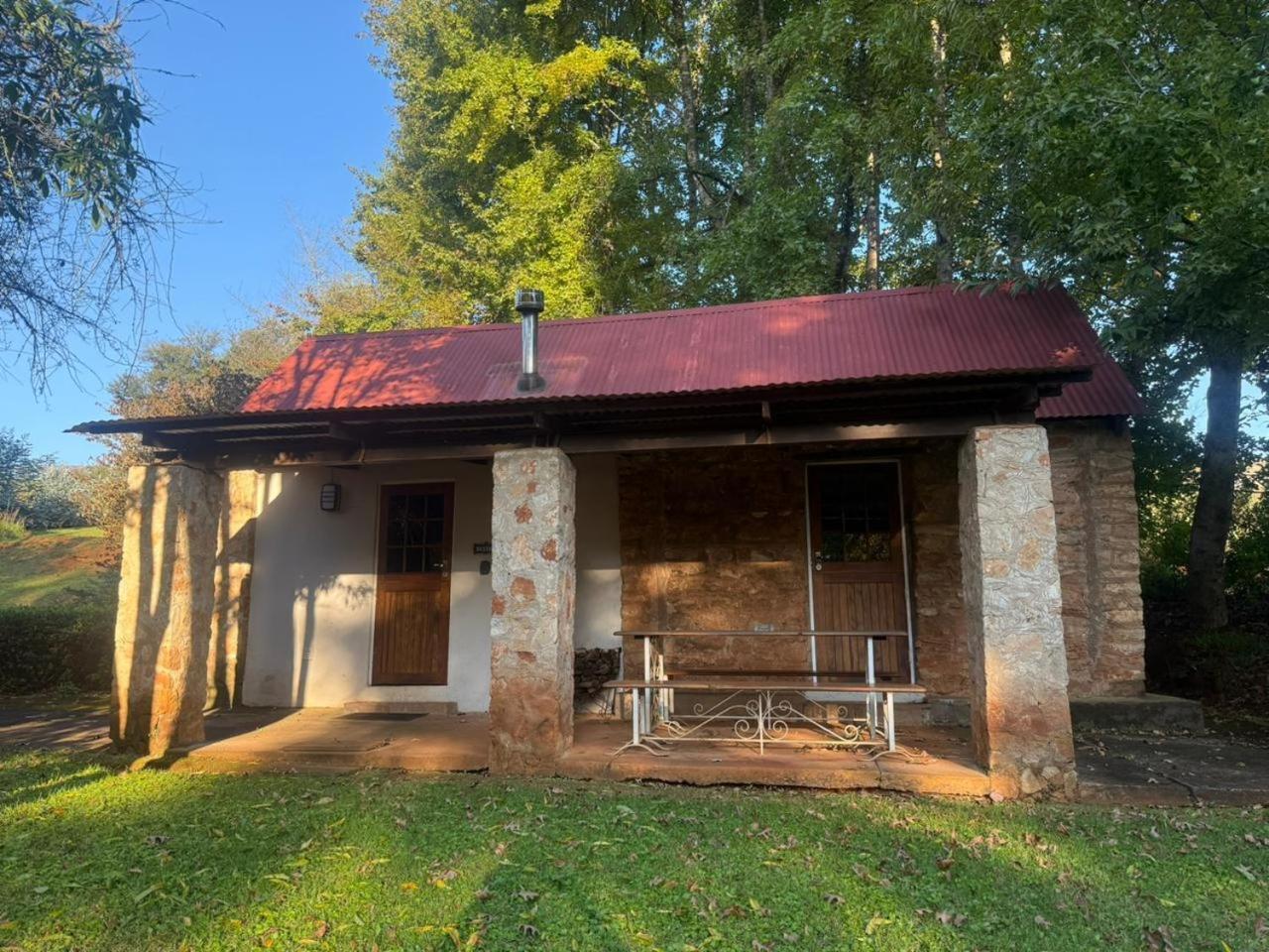 Economy Cottage photo 1
