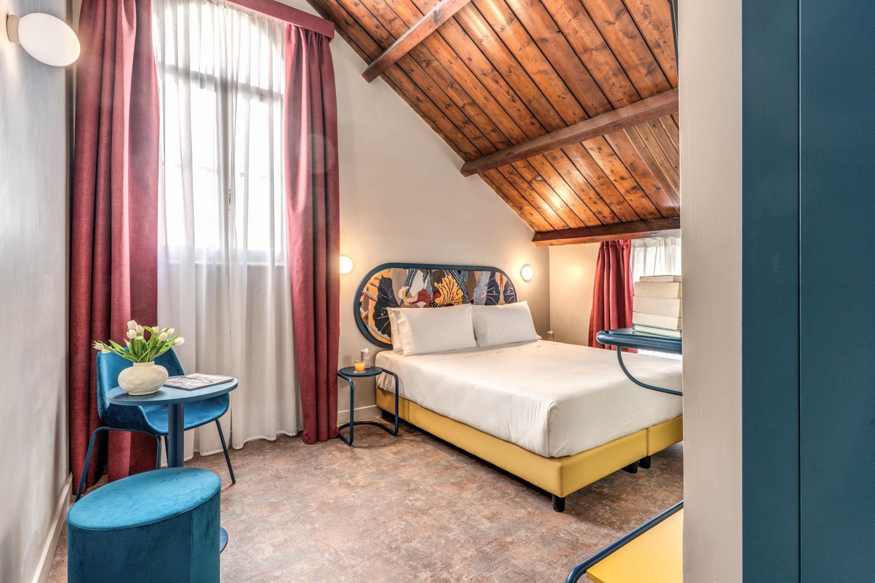Superior Double or Twin Room photo 2