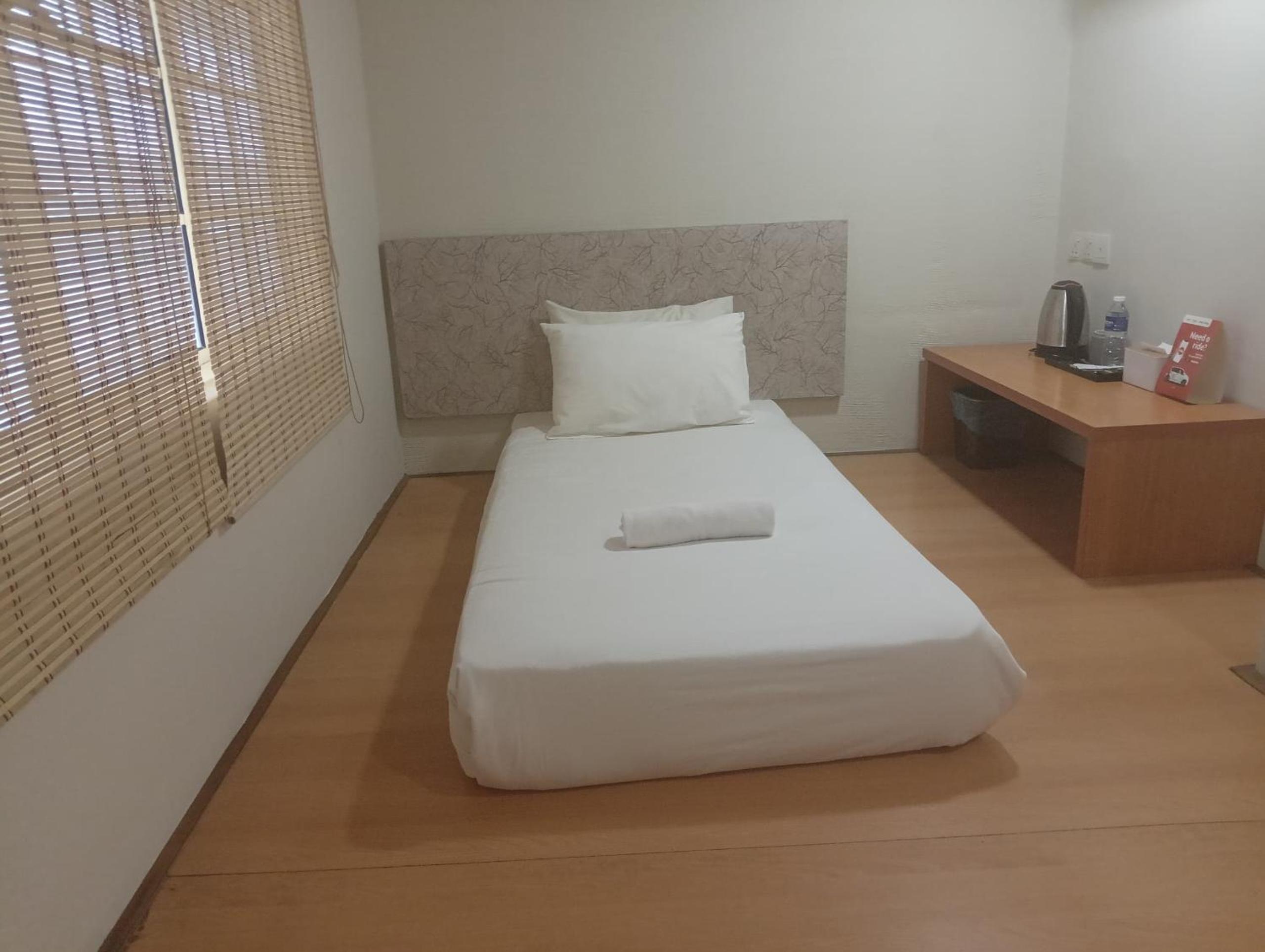 Deluxe Single Room photo 3