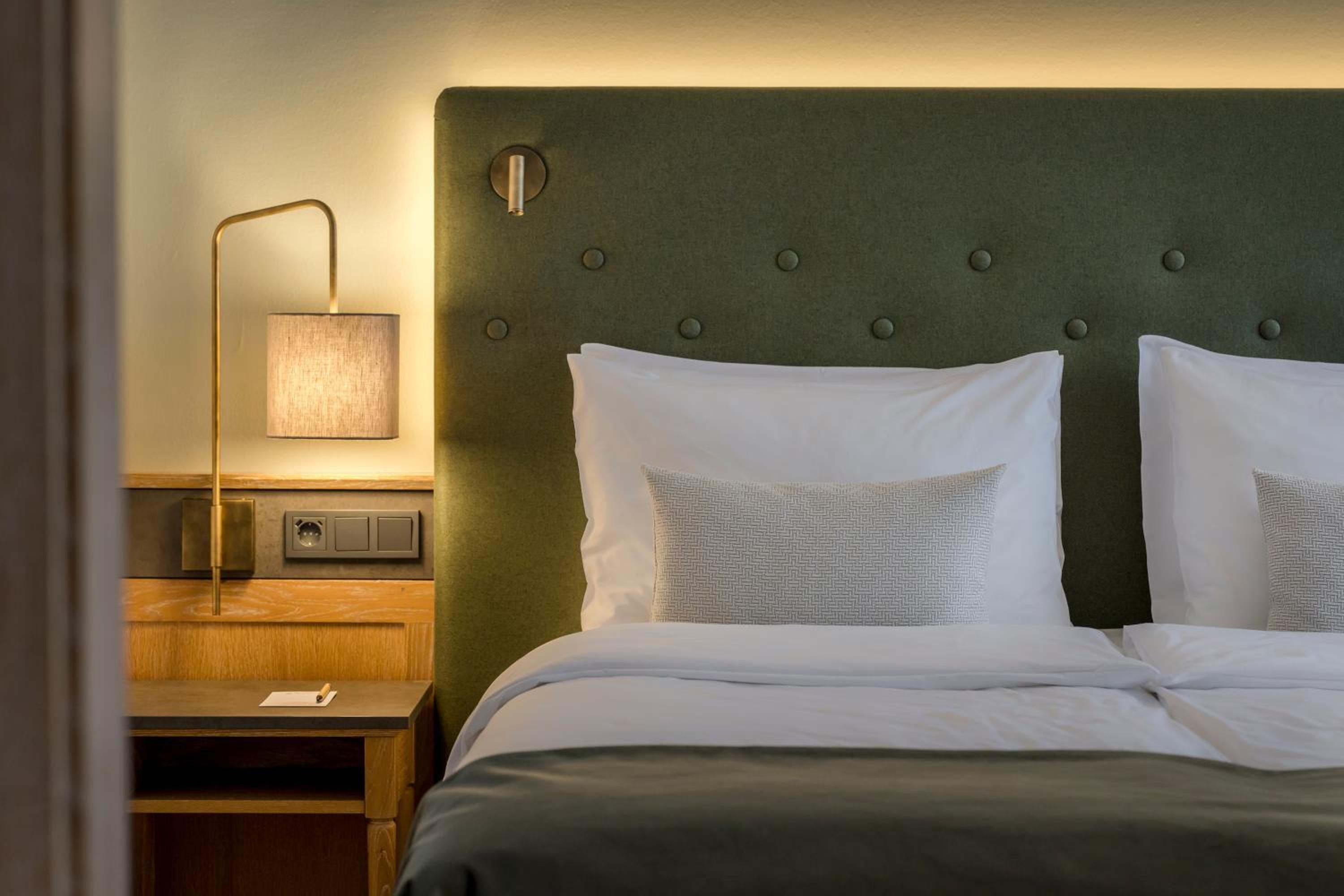 Deluxe King Room photo 3