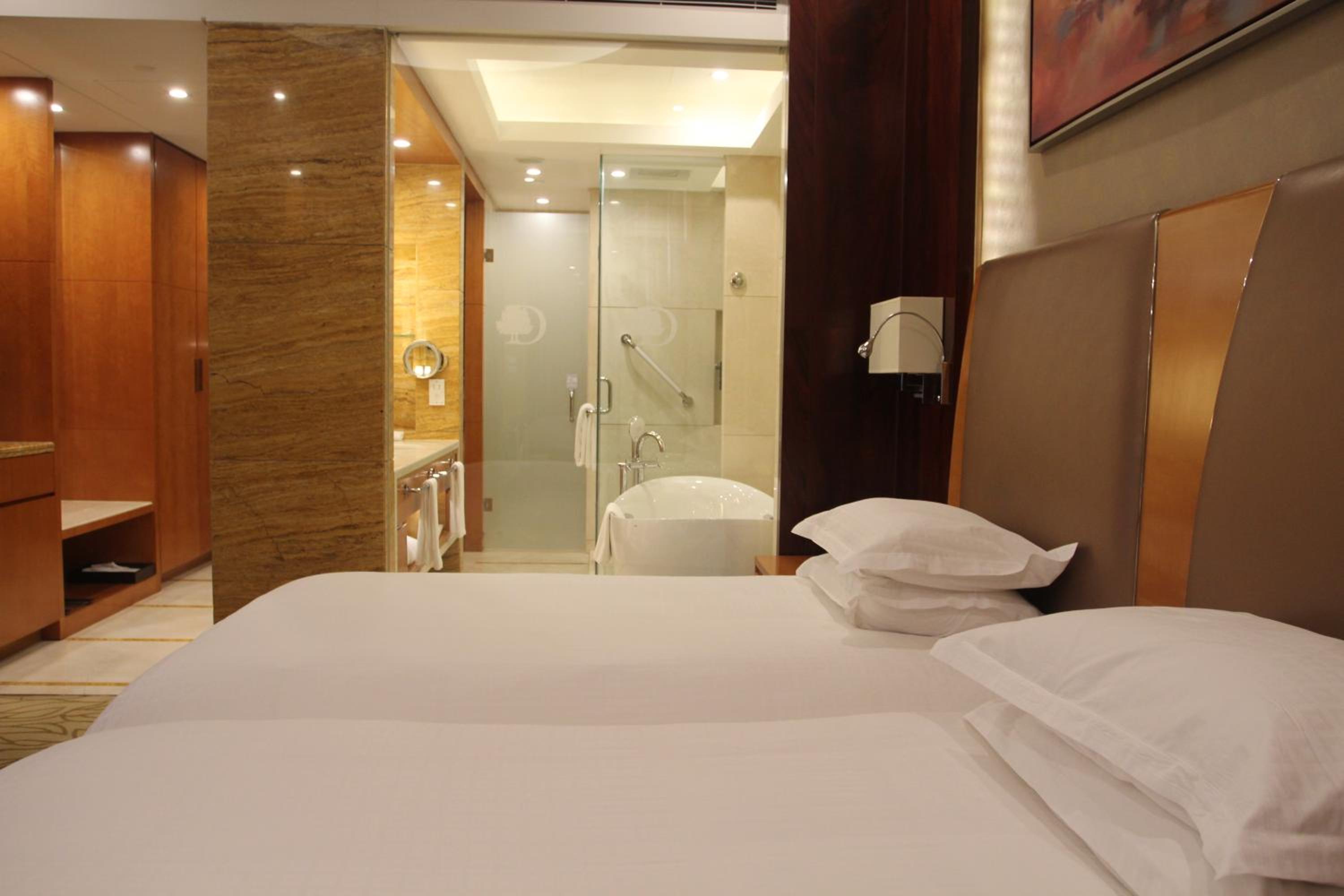 Twin Room with Mountain View photo 3
