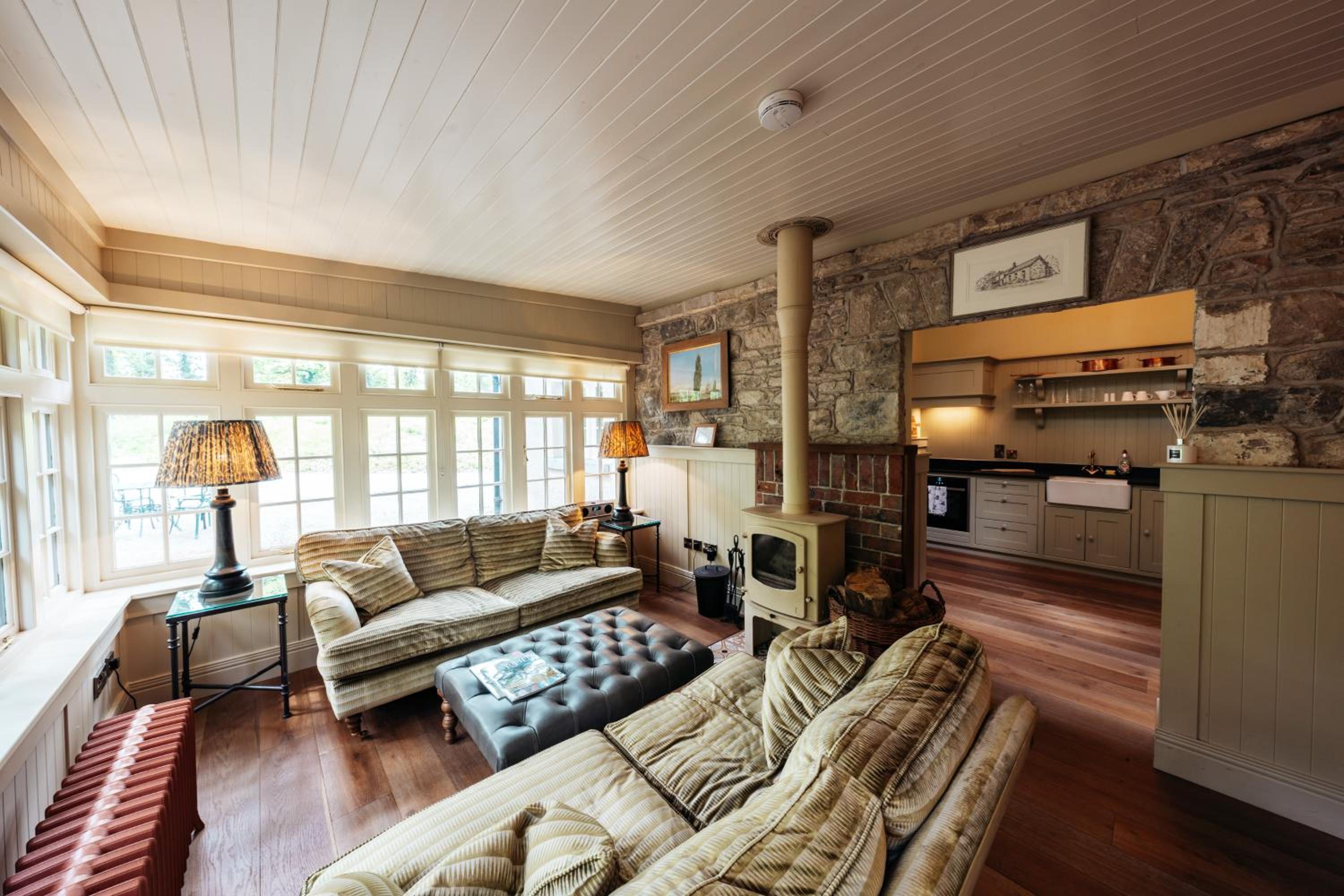 Two-Bedroom Cottage photo 2