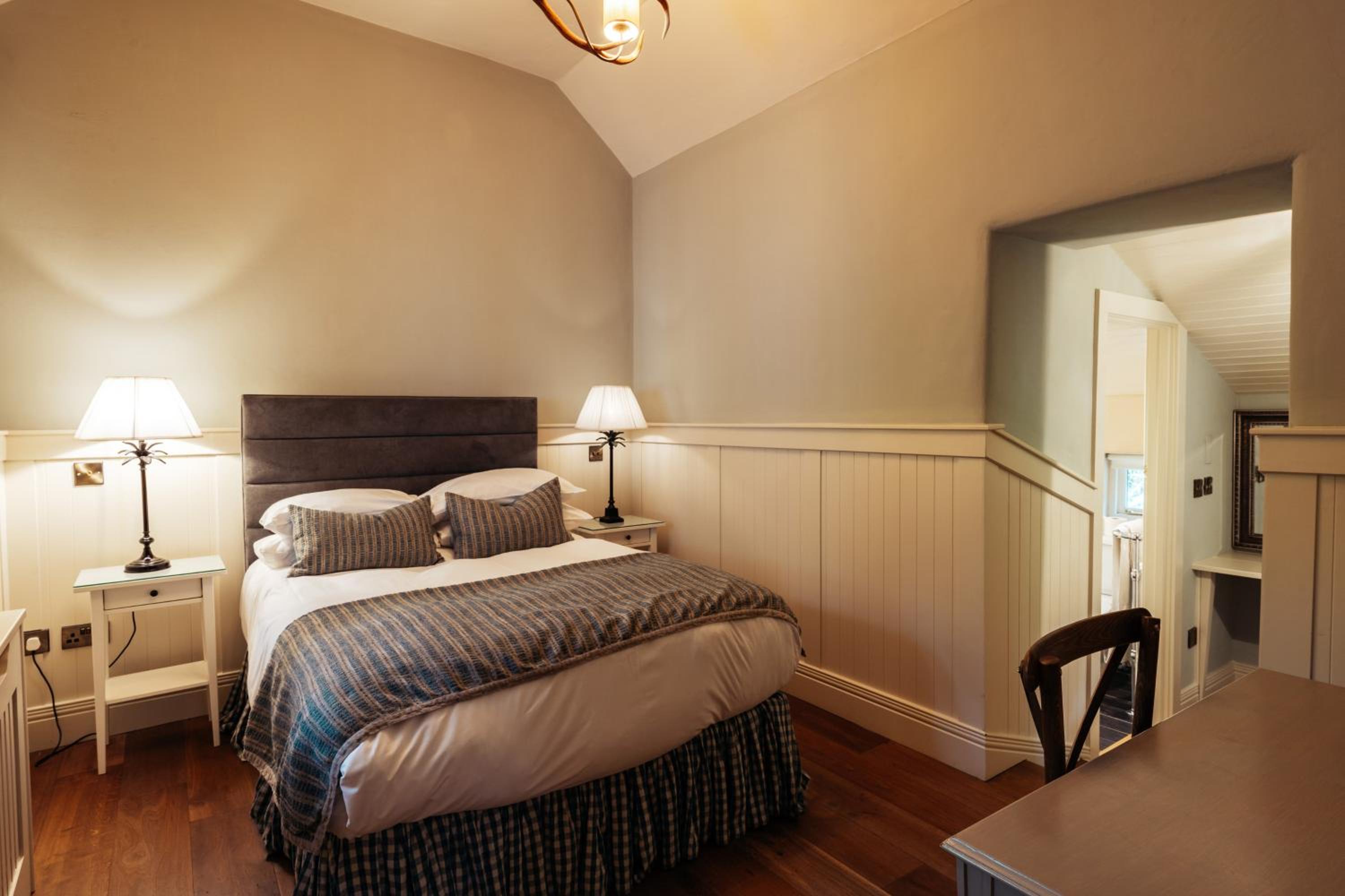 Two-Bedroom Cottage photo 3