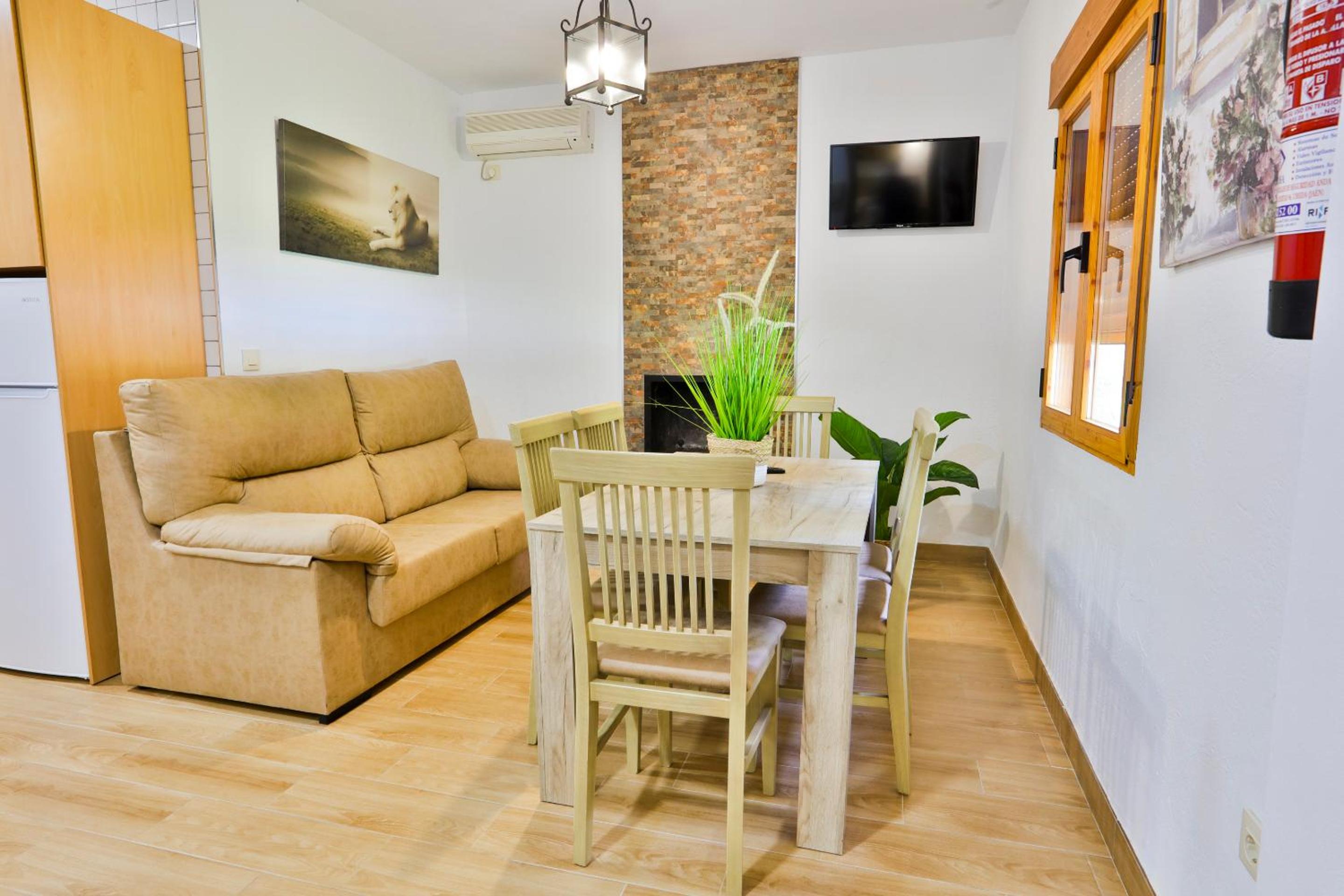 Three-Bedroom Deluxe Apartment