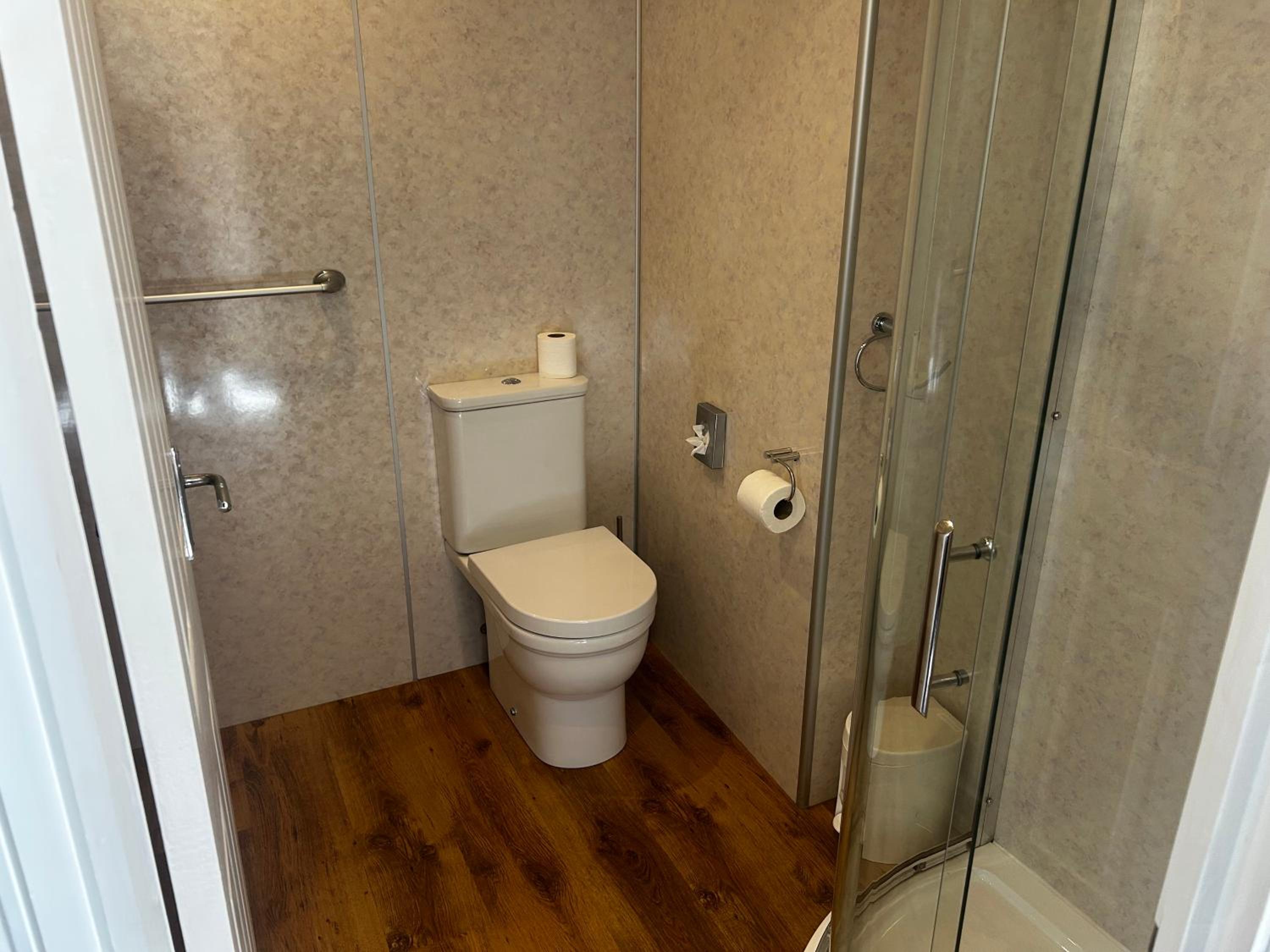 Double Room with Private Bathroom photo 2