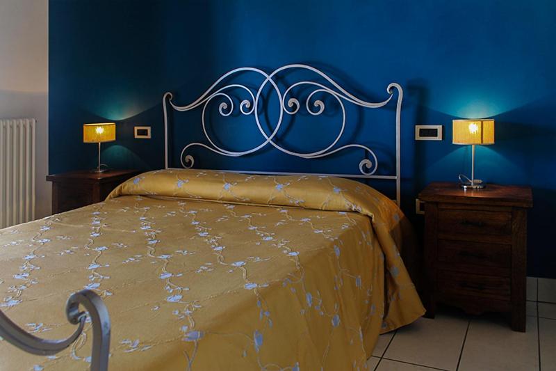 Double Room with Private Bathroom photo 2