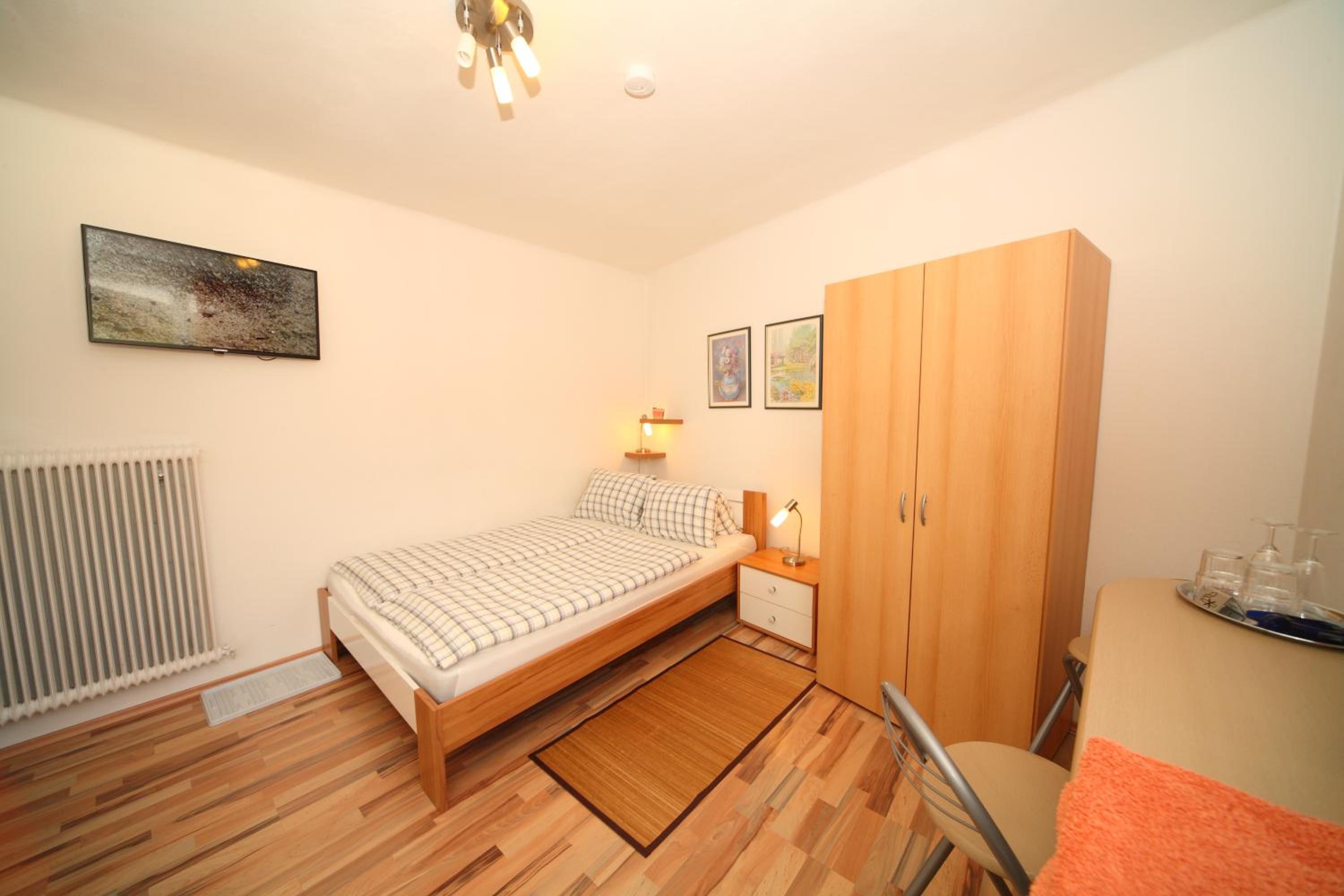 Double Room with Shower