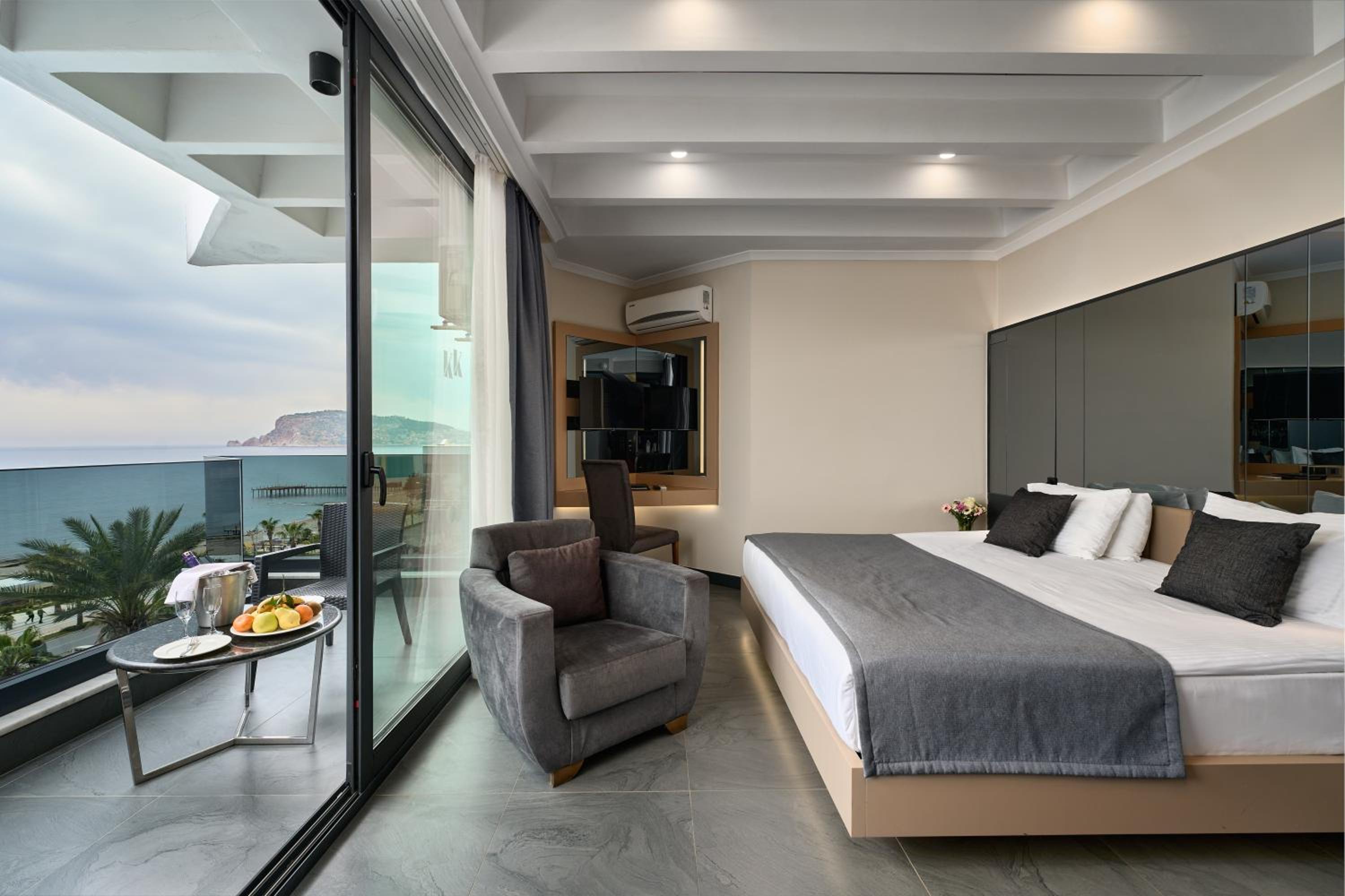 Superior Double Room photo 3